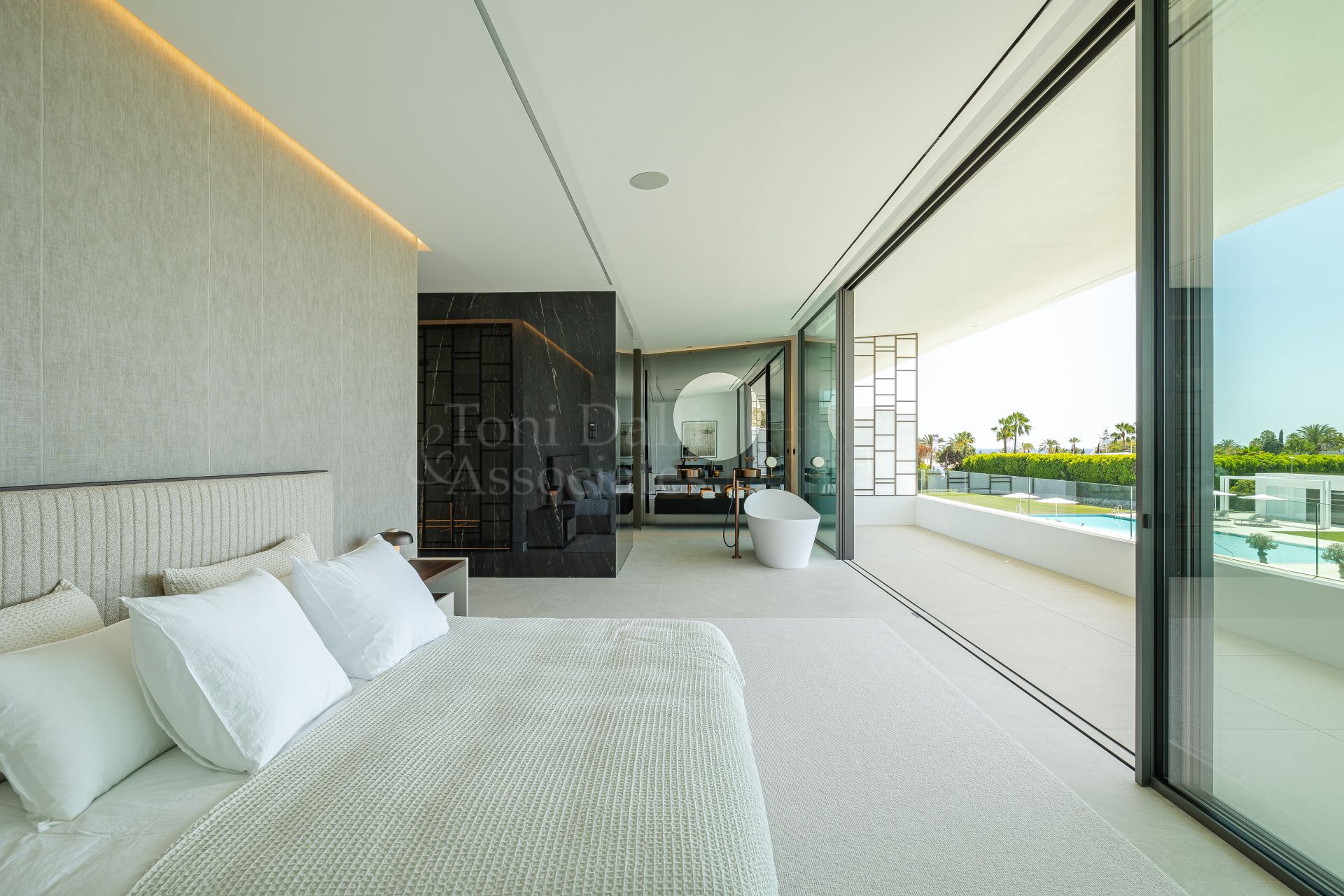 Villa in Vilas 12, Marbella