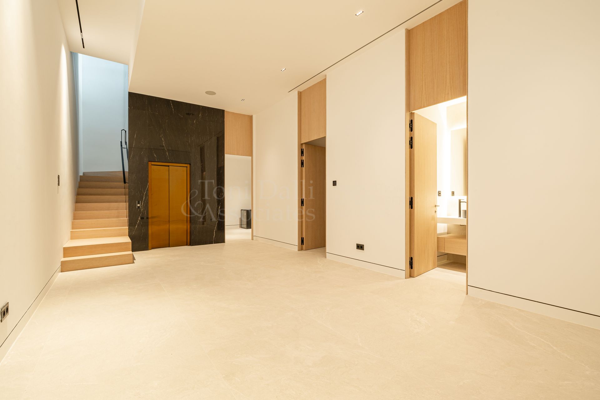 Villa in Vilas 12, Marbella