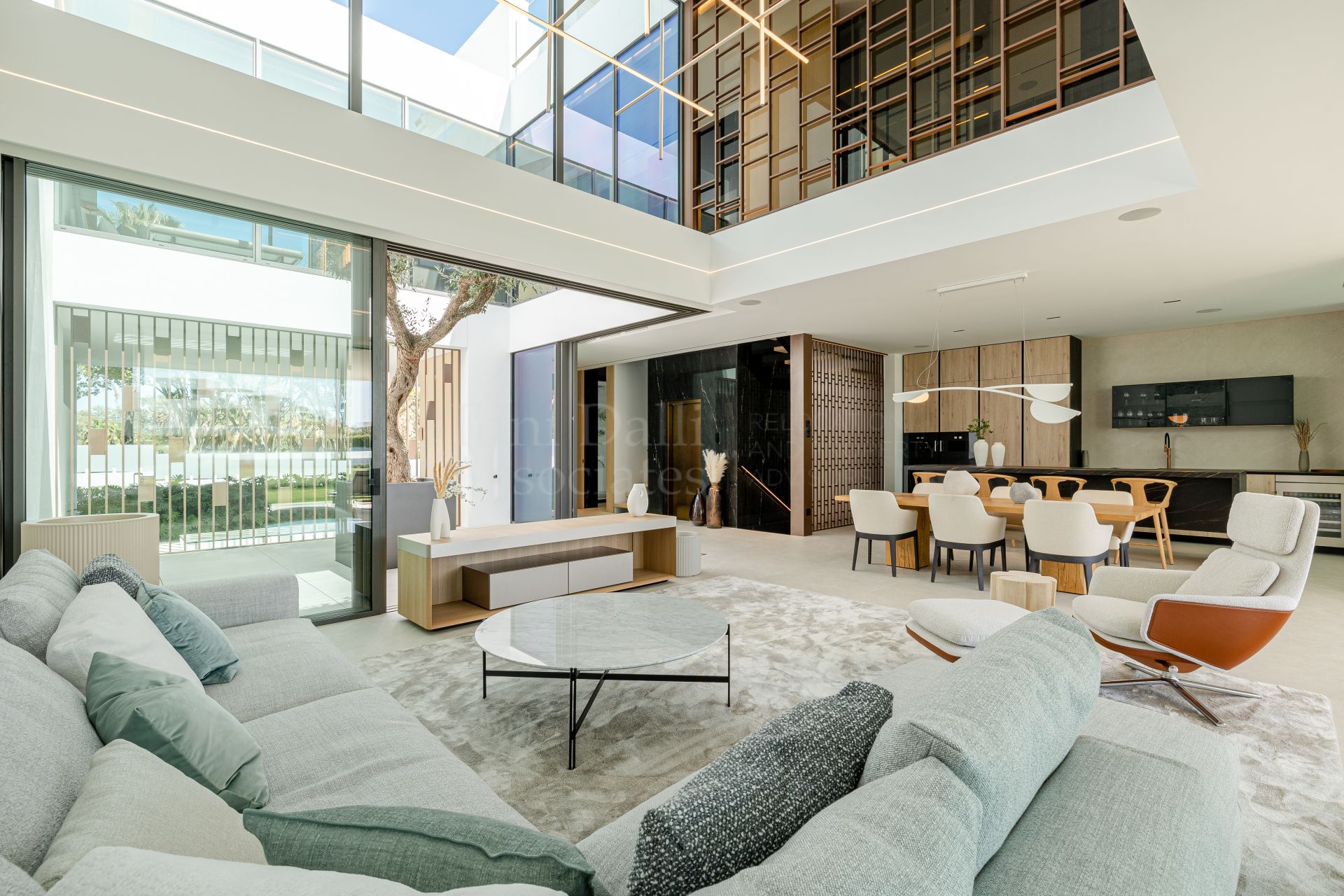 Villa in Vilas 12, Marbella