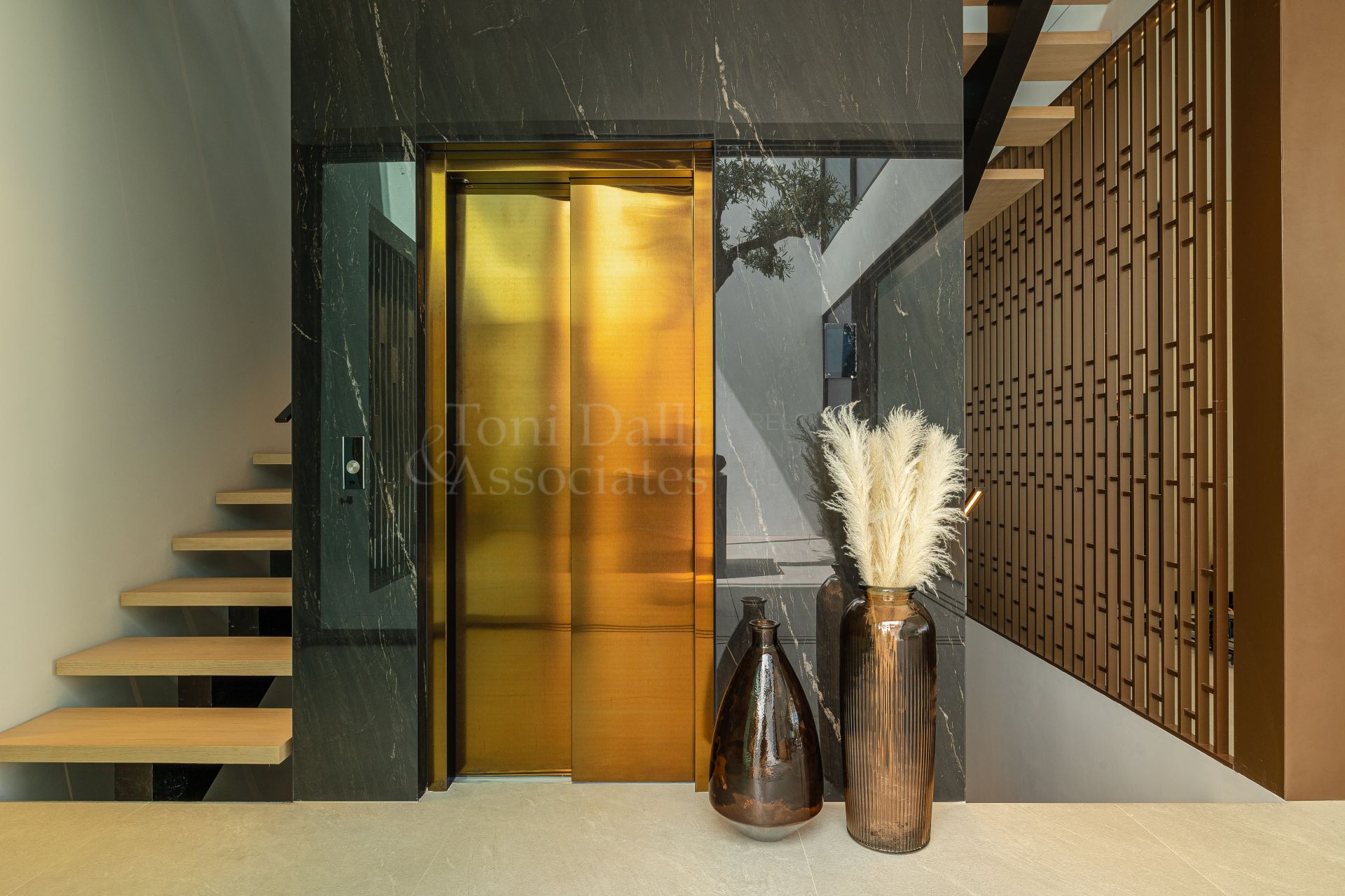 Villa in Vilas 12, Marbella