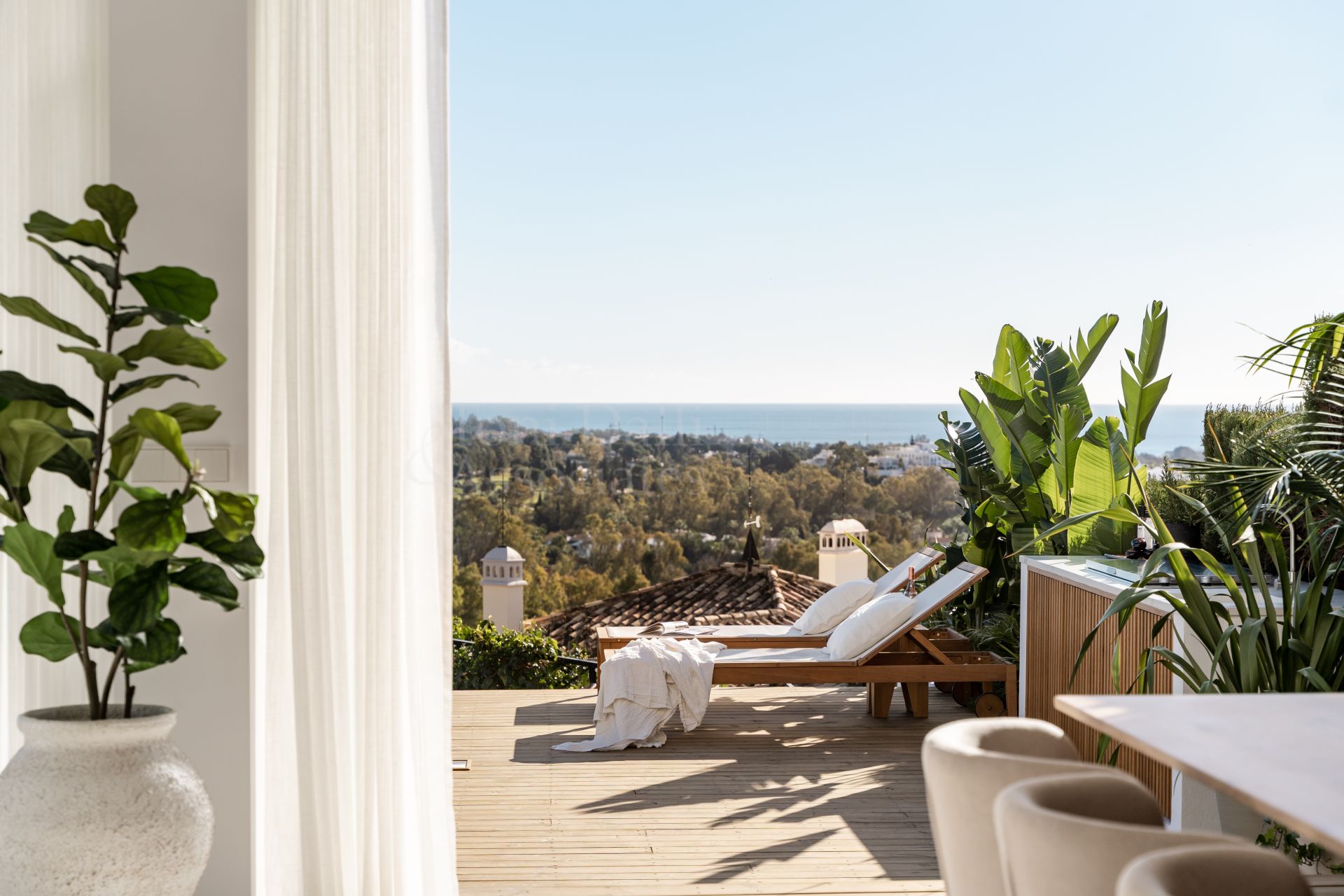 Apartment in Nueva Andalucia, Marbella