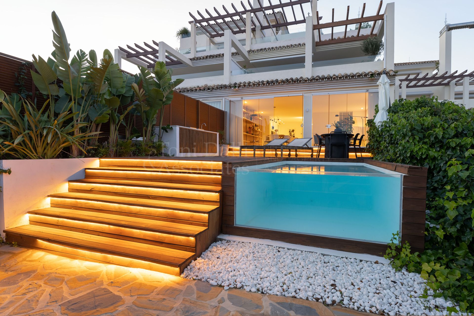 Apartment in Nueva Andalucia, Marbella