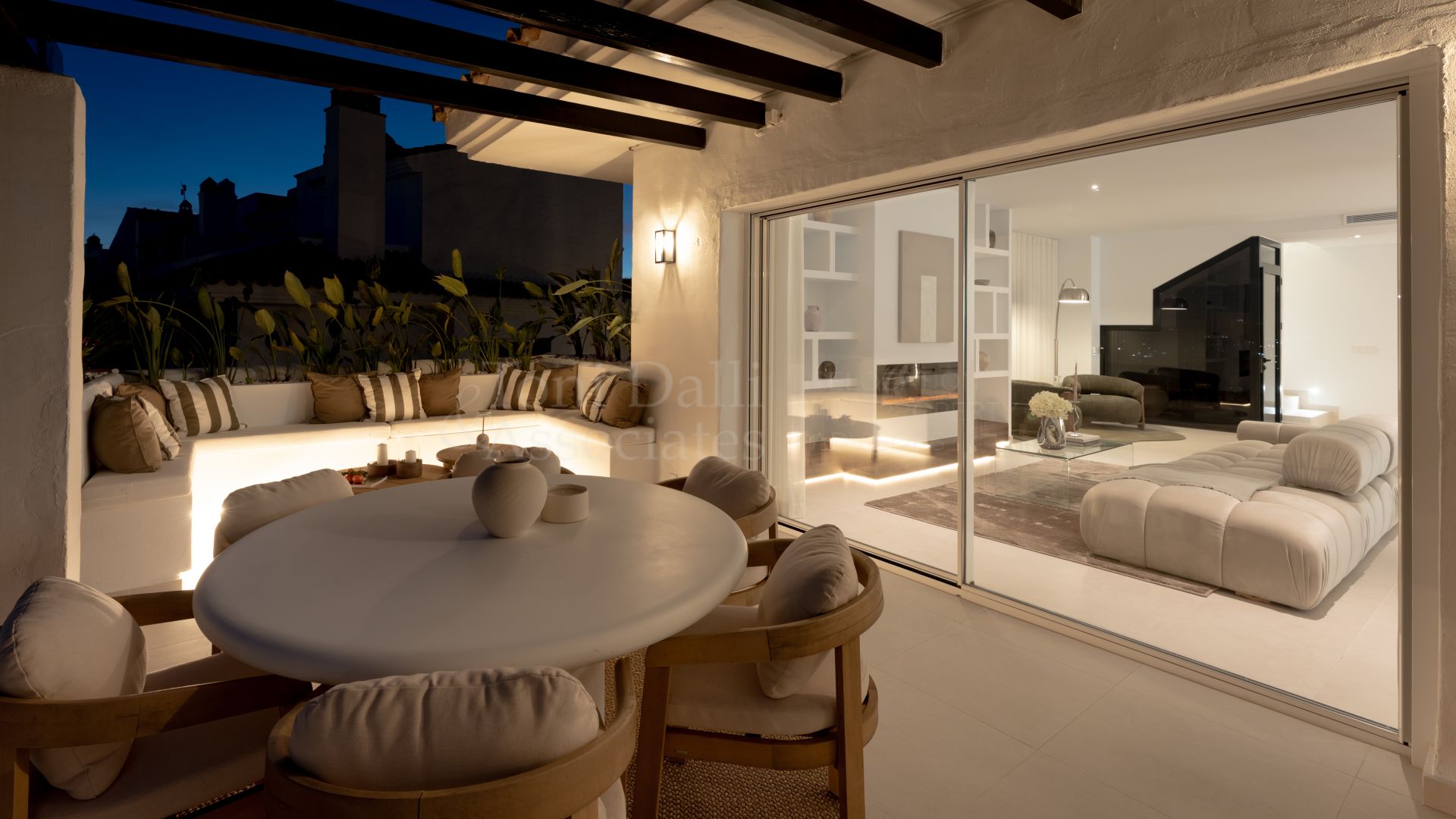 Duplex Penthouse in La Quinta Village, Marbella