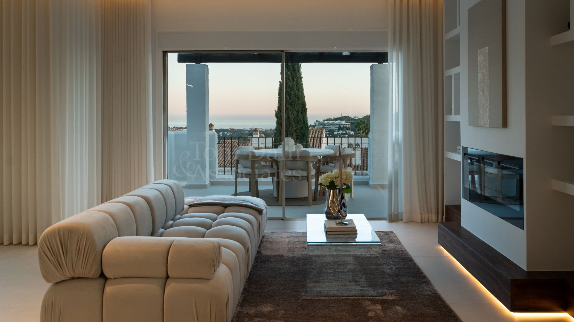 Duplex Penthouse in La Quinta Village, Marbella