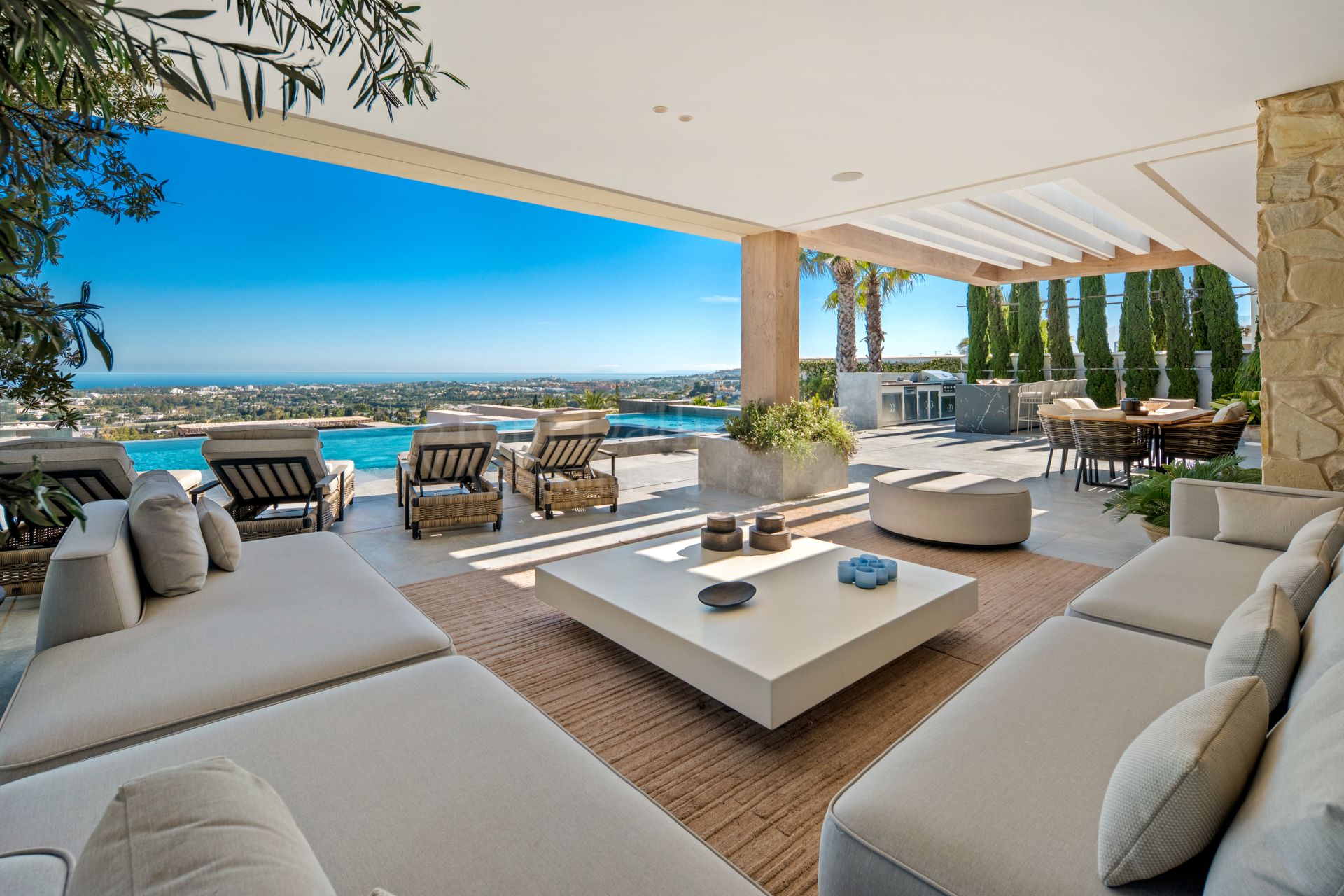 Villa in El Herrojo, Benahavis