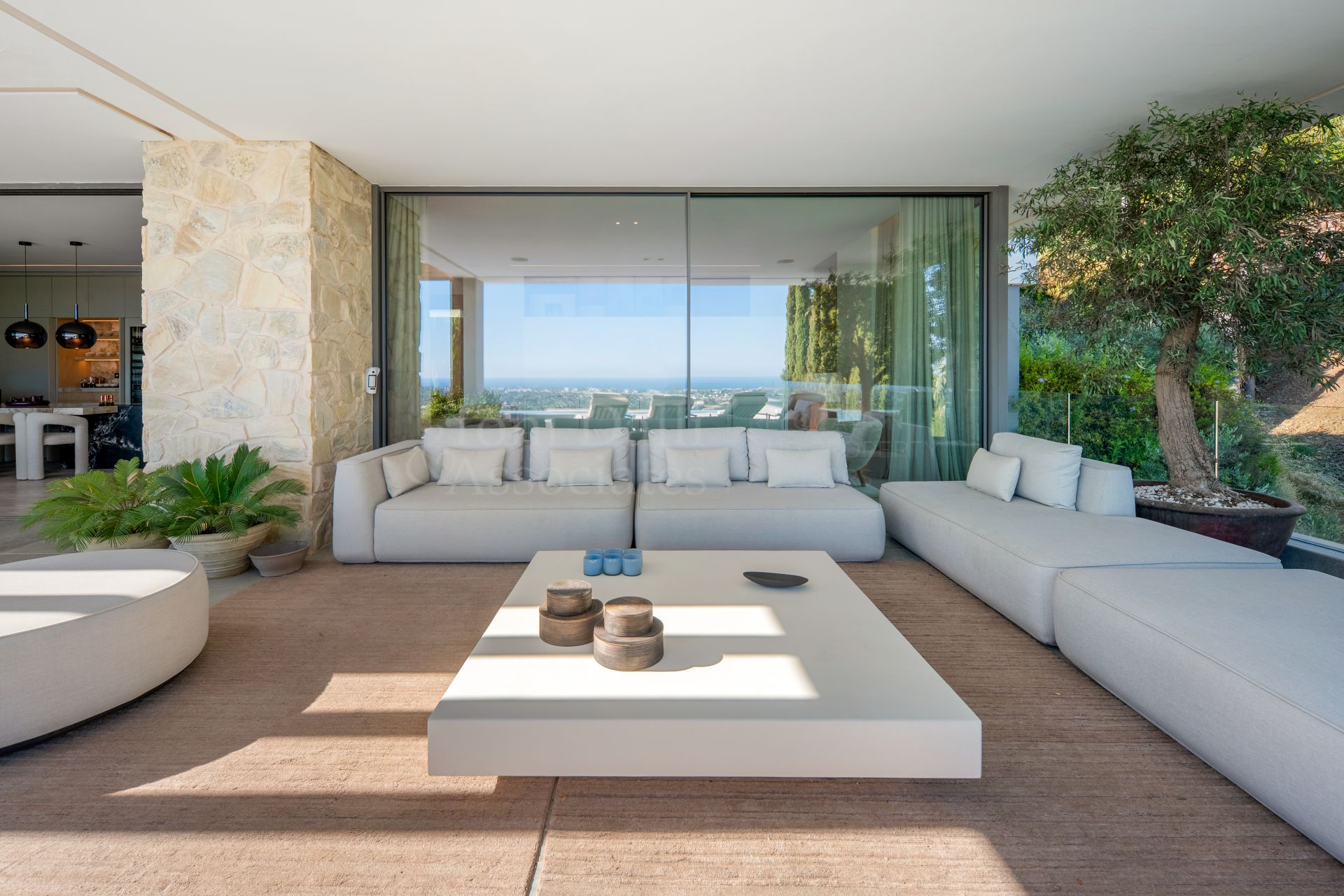 Villa in El Herrojo, Benahavis
