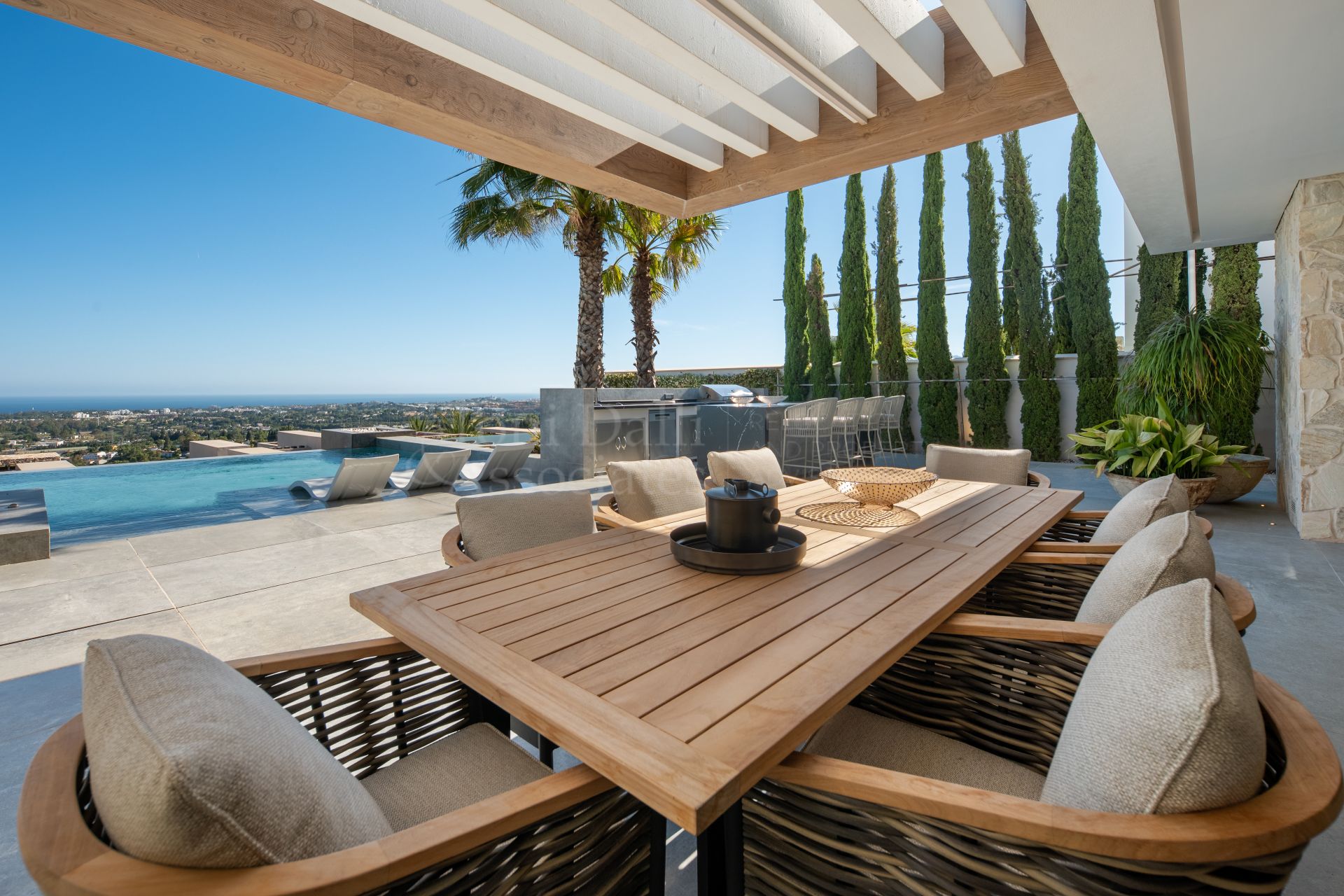 Villa in El Herrojo, Benahavis