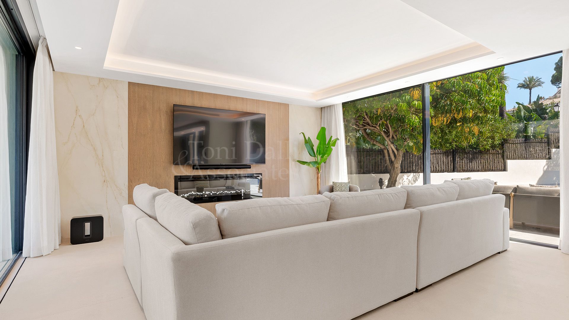 Villa in Las Brisas, Marbella