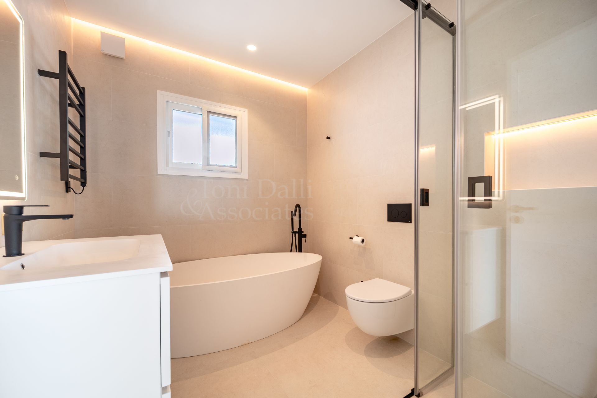 Villa in Elviria, Marbella