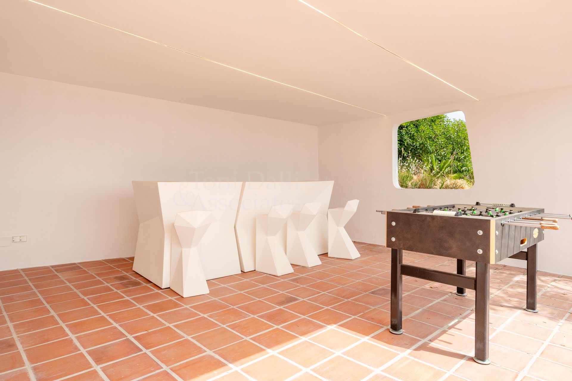Villa in Elviria, Marbella