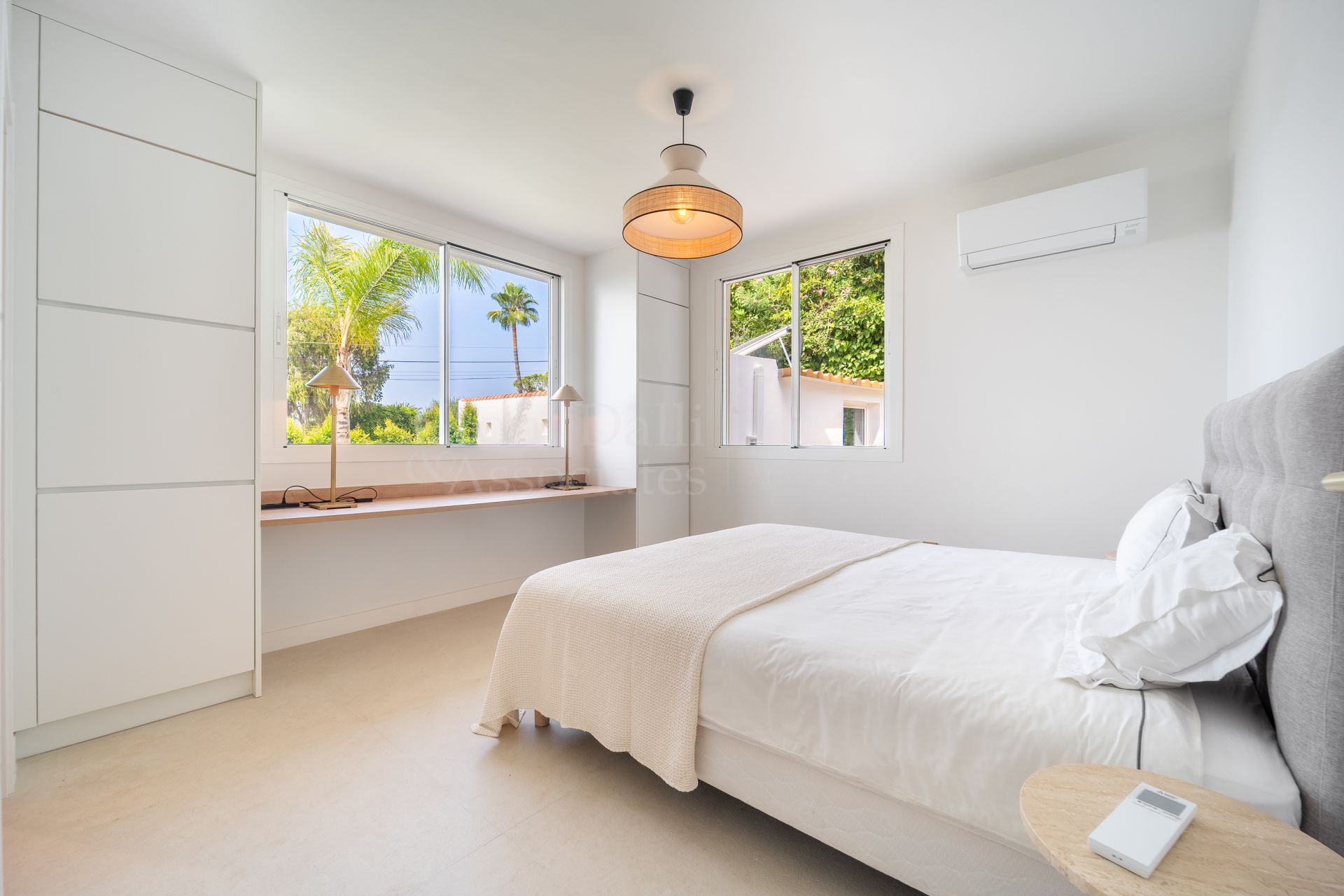 Villa in Elviria, Marbella