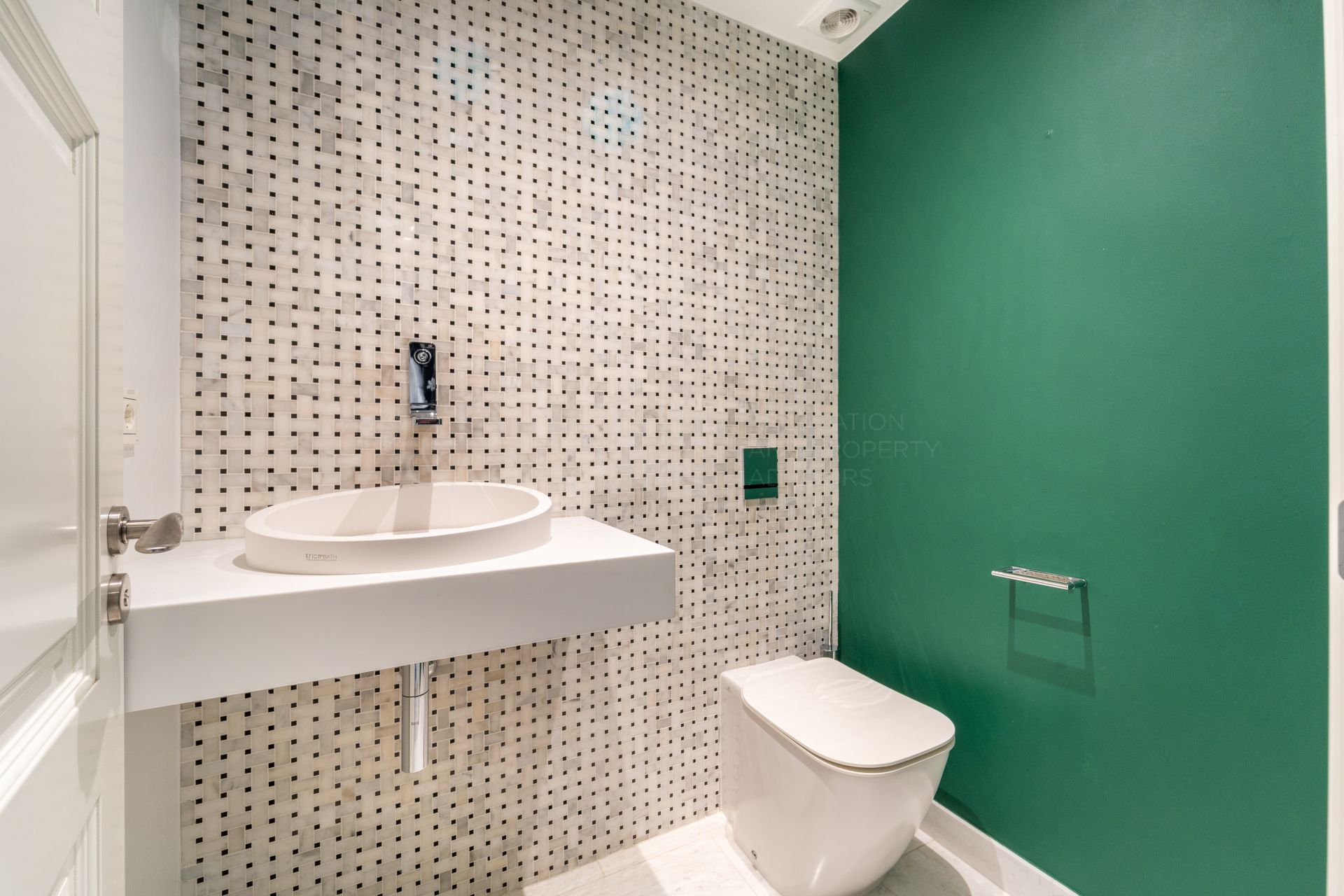 Apartment in Los Monteros Playa, Marbella