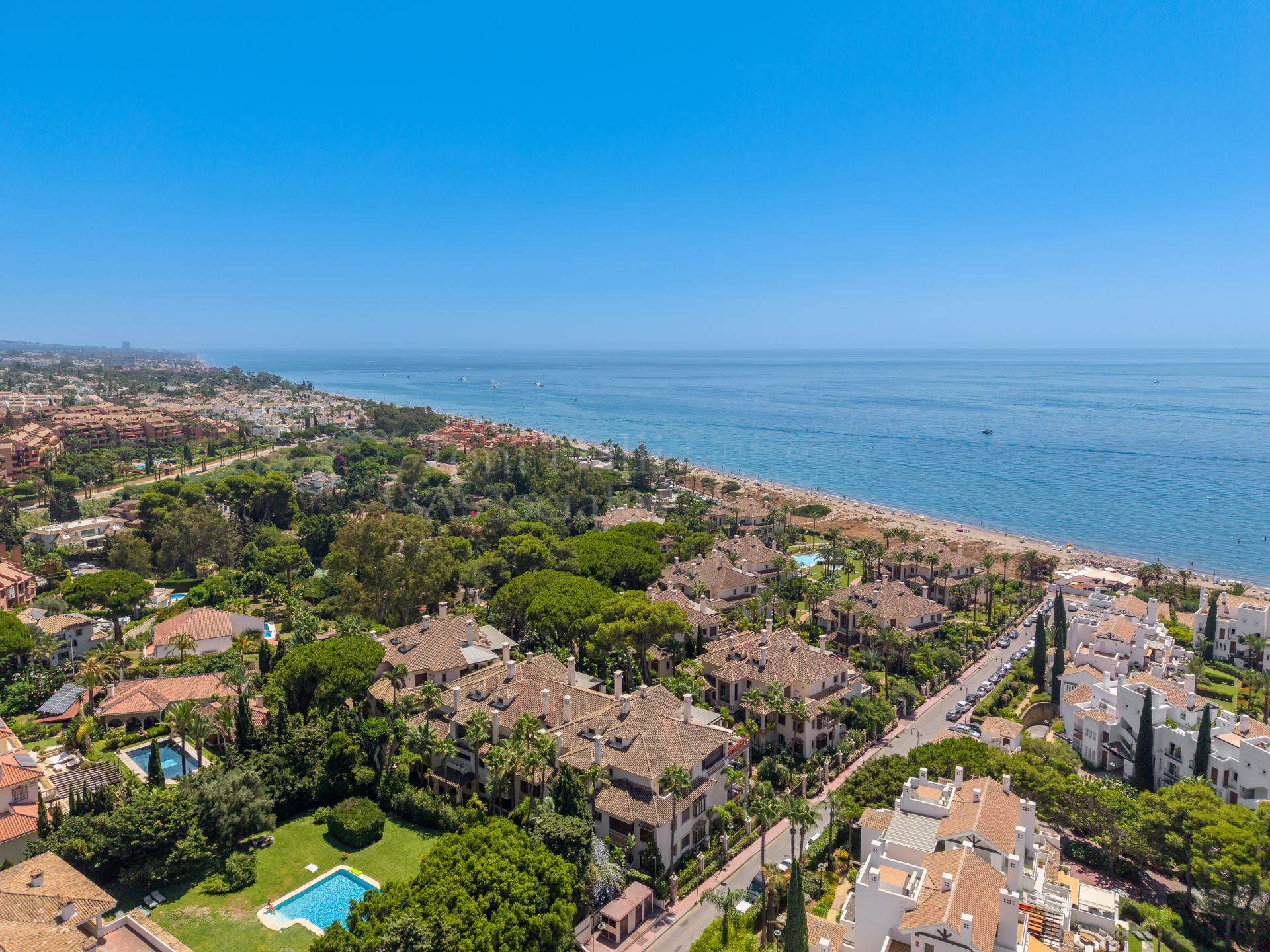 Apartment in Los Monteros Playa, Marbella
