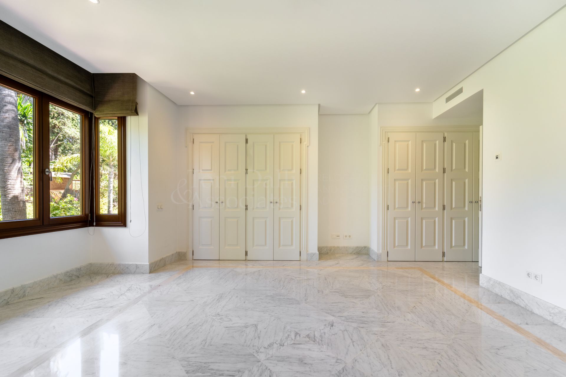 Apartment in Los Monteros Playa, Marbella
