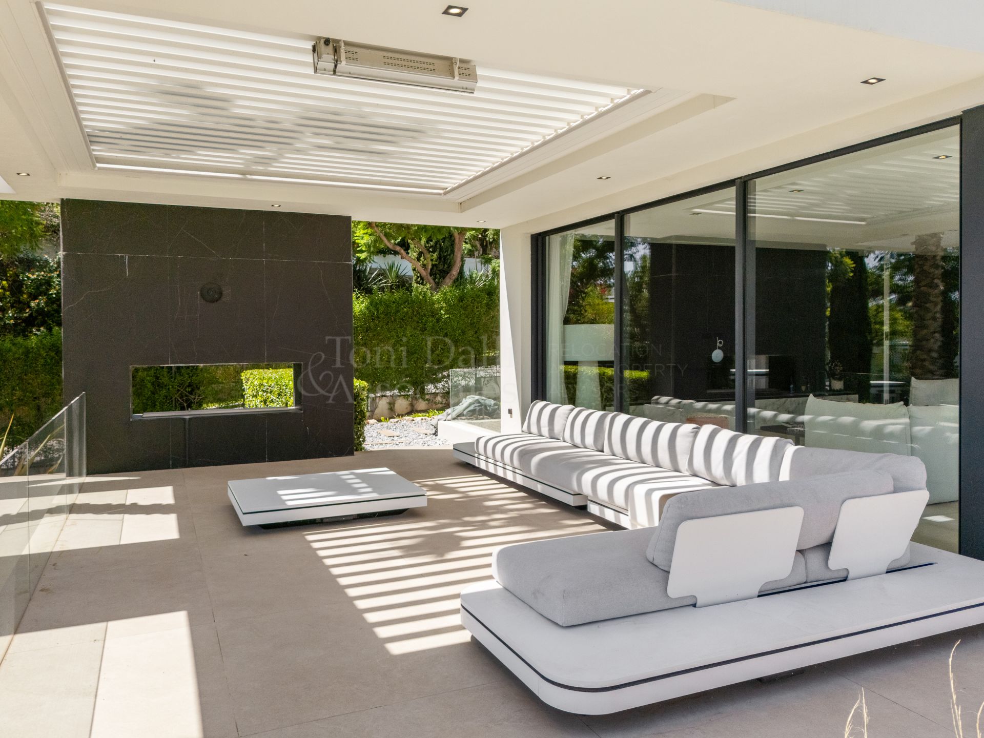 Villa in Los Flamingos, Benahavis