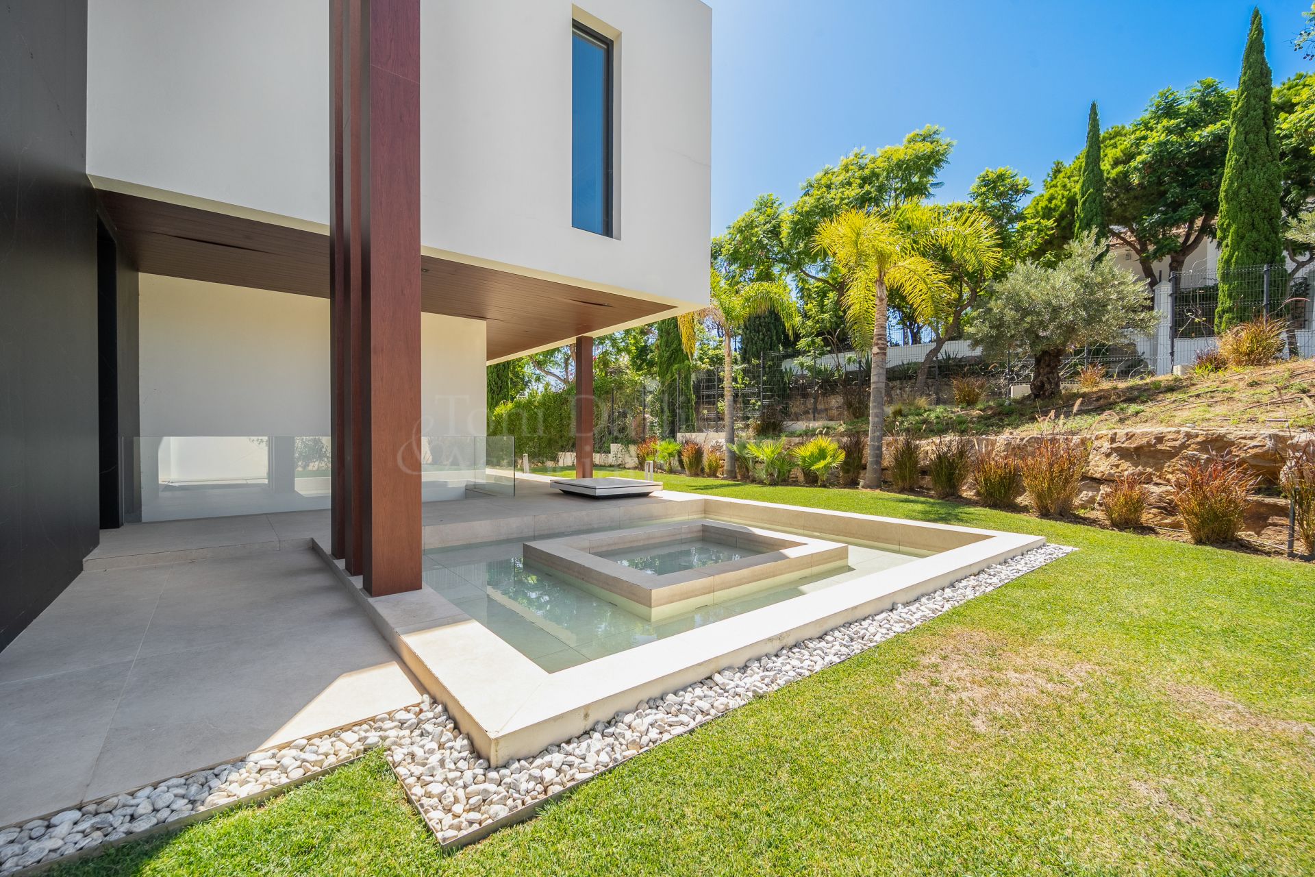 Villa in Los Flamingos, Benahavis