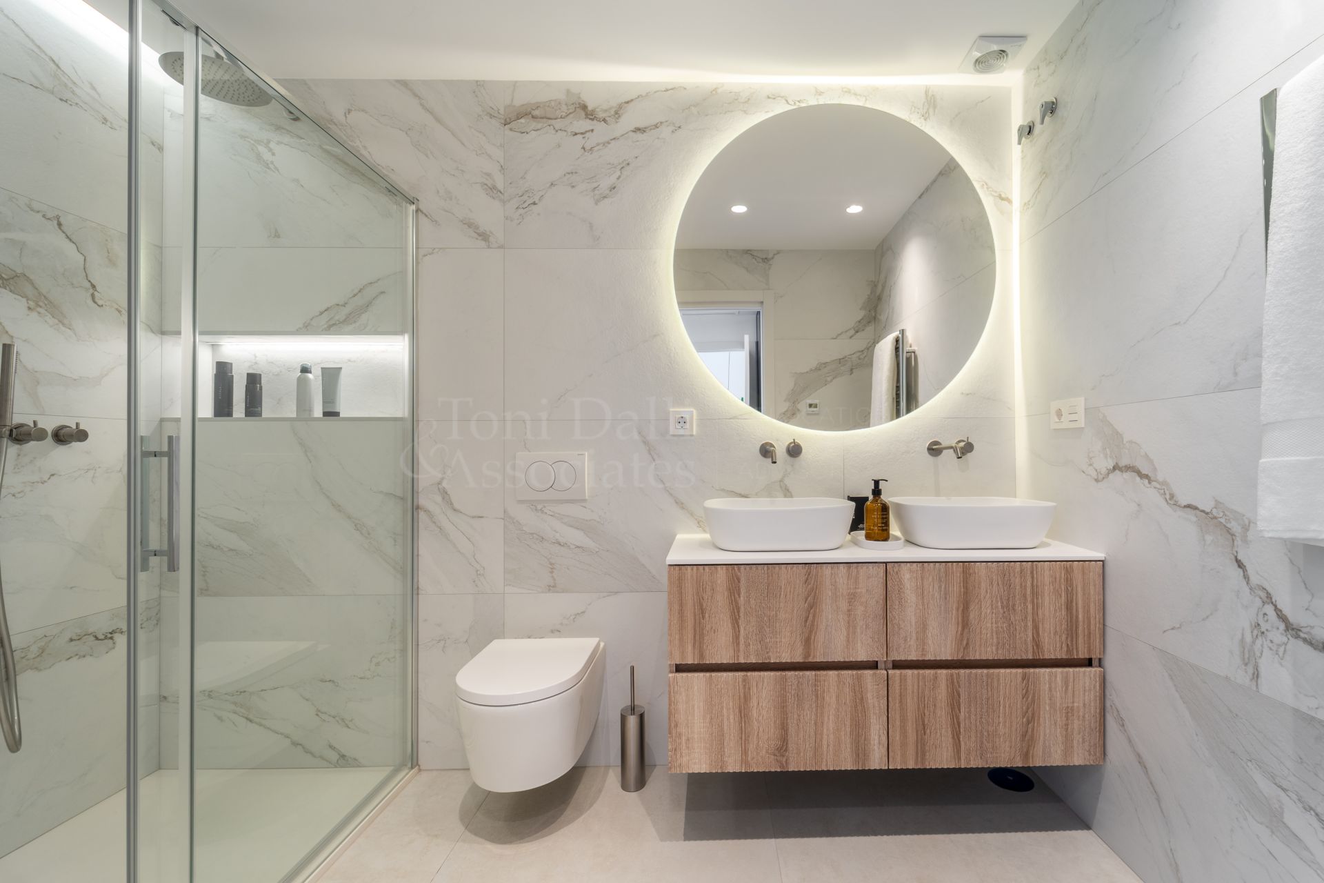 Penthouse in Los Dragos, Marbella