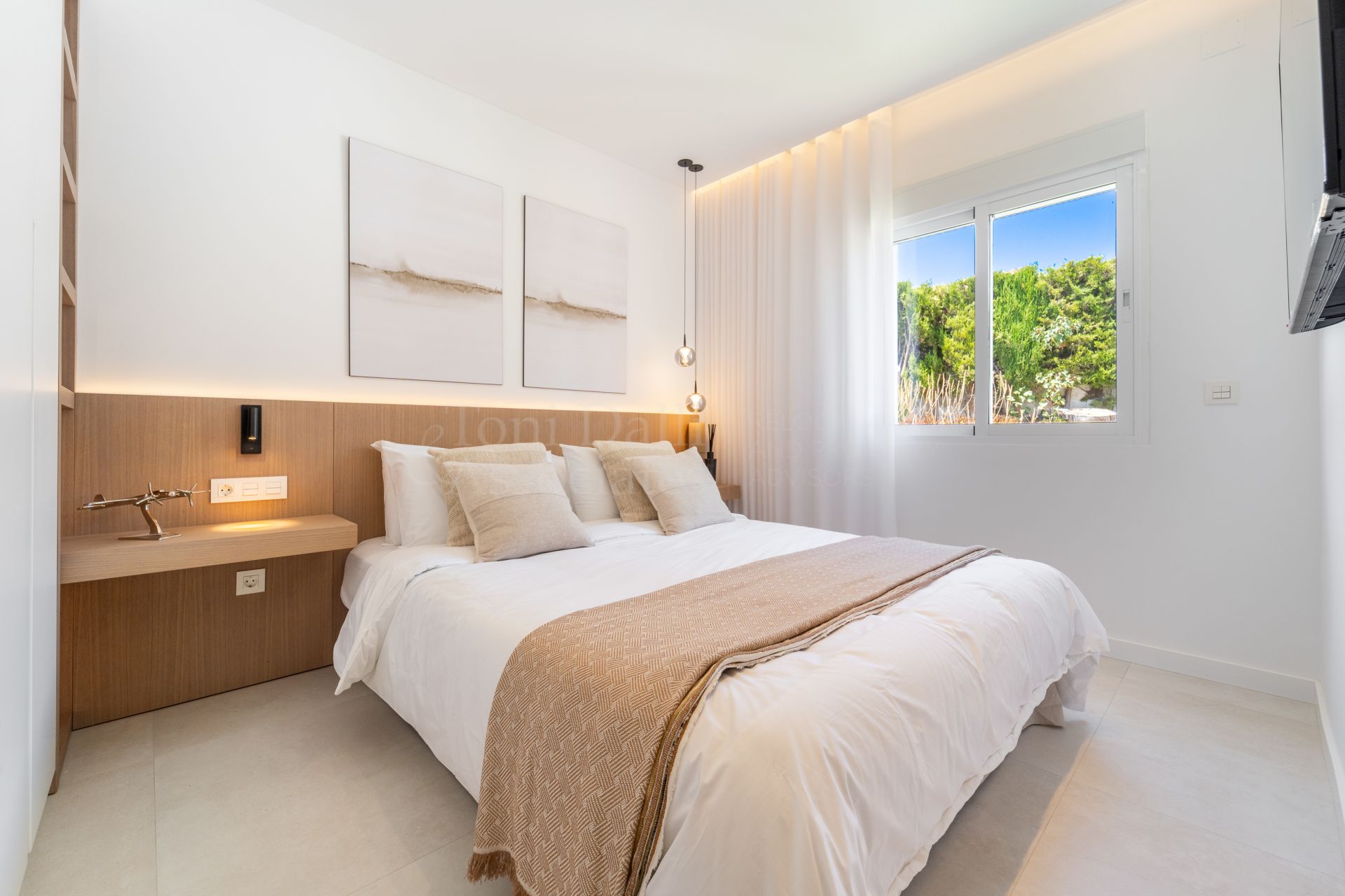Penthouse in Los Dragos, Marbella
