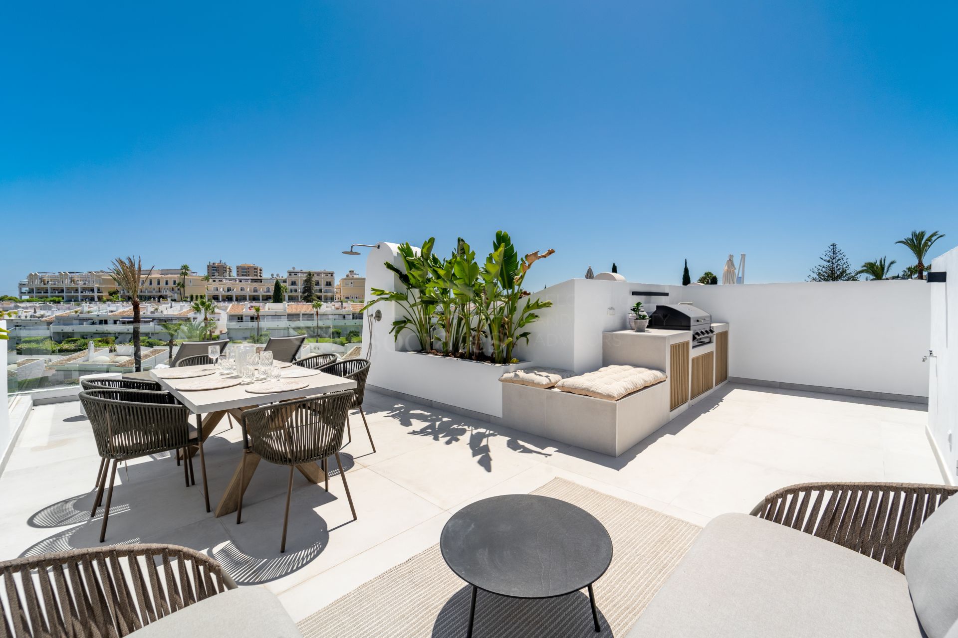 Penthouse in Los Dragos, Marbella