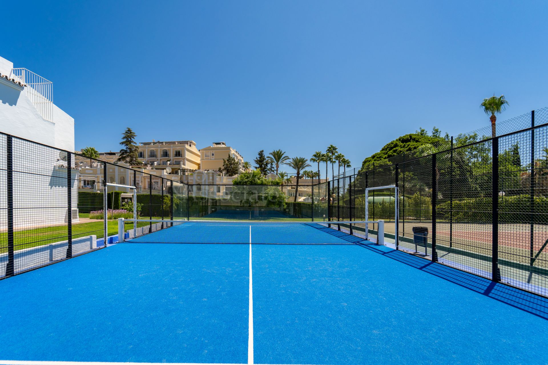 Penthouse in Los Dragos, Marbella