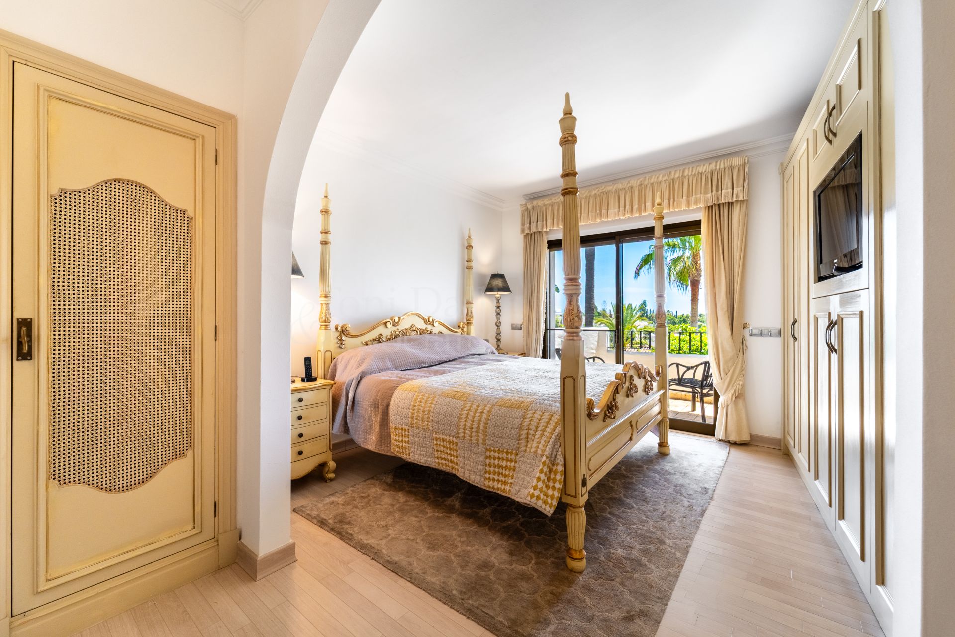 Semi Detached Villa in Ancon Sierra, Marbella