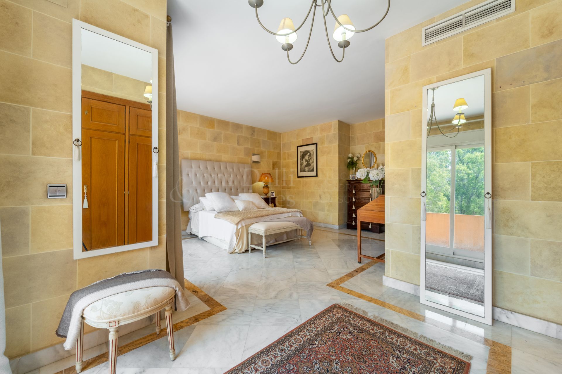 Town House in Lomas de Puente Romano, Marbella
