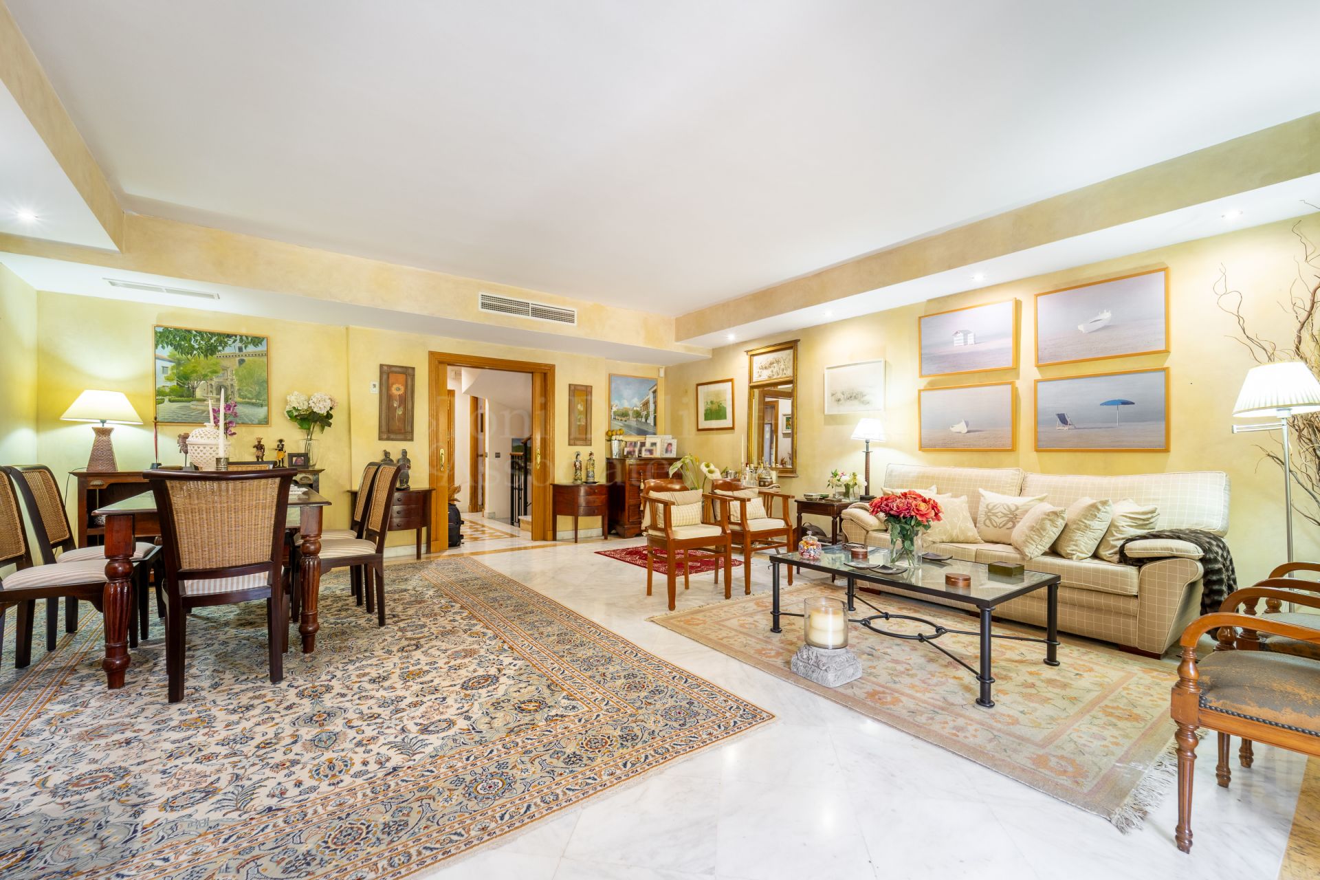 Town House in Lomas de Puente Romano, Marbella