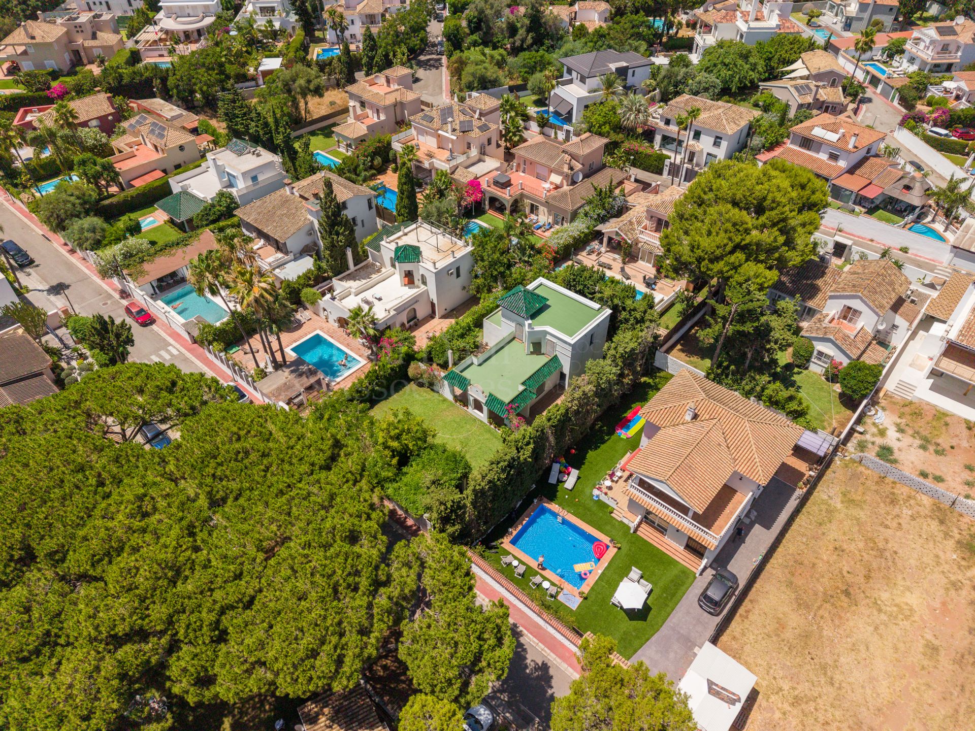 Villa in Artola, Marbella