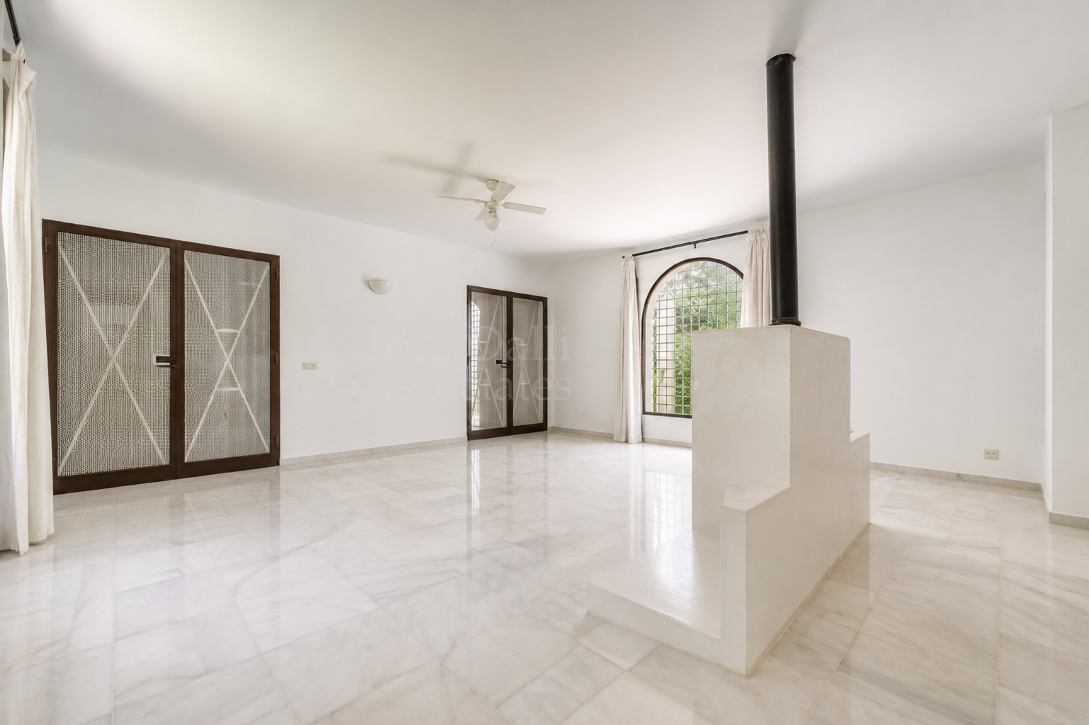 Villa in Artola, Marbella