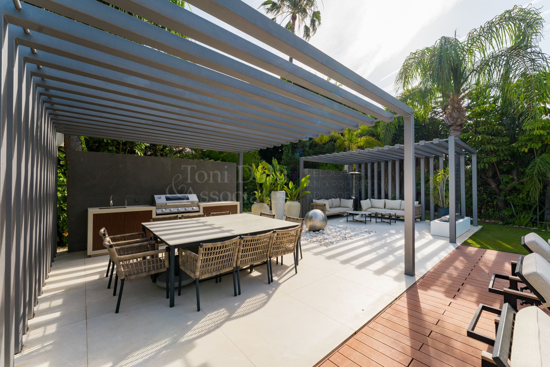 Villa in Las Brisas, Marbella