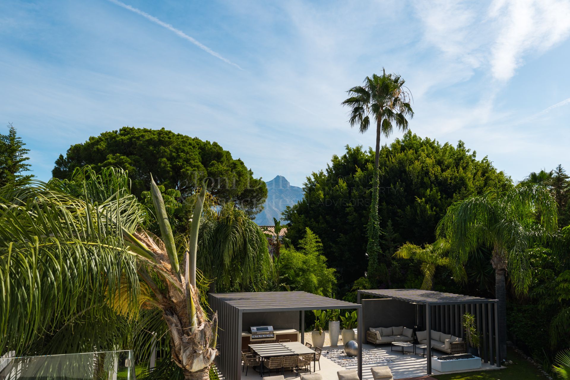 Villa in Las Brisas, Marbella