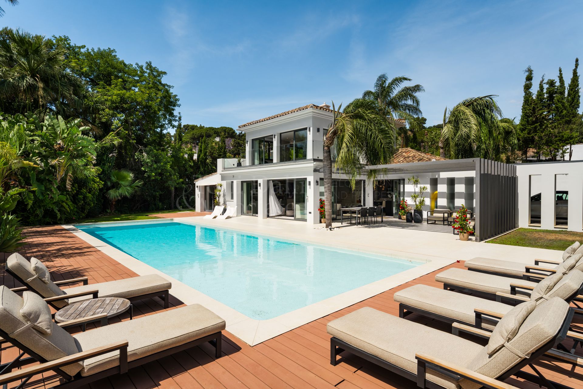 Villa in Las Brisas, Marbella