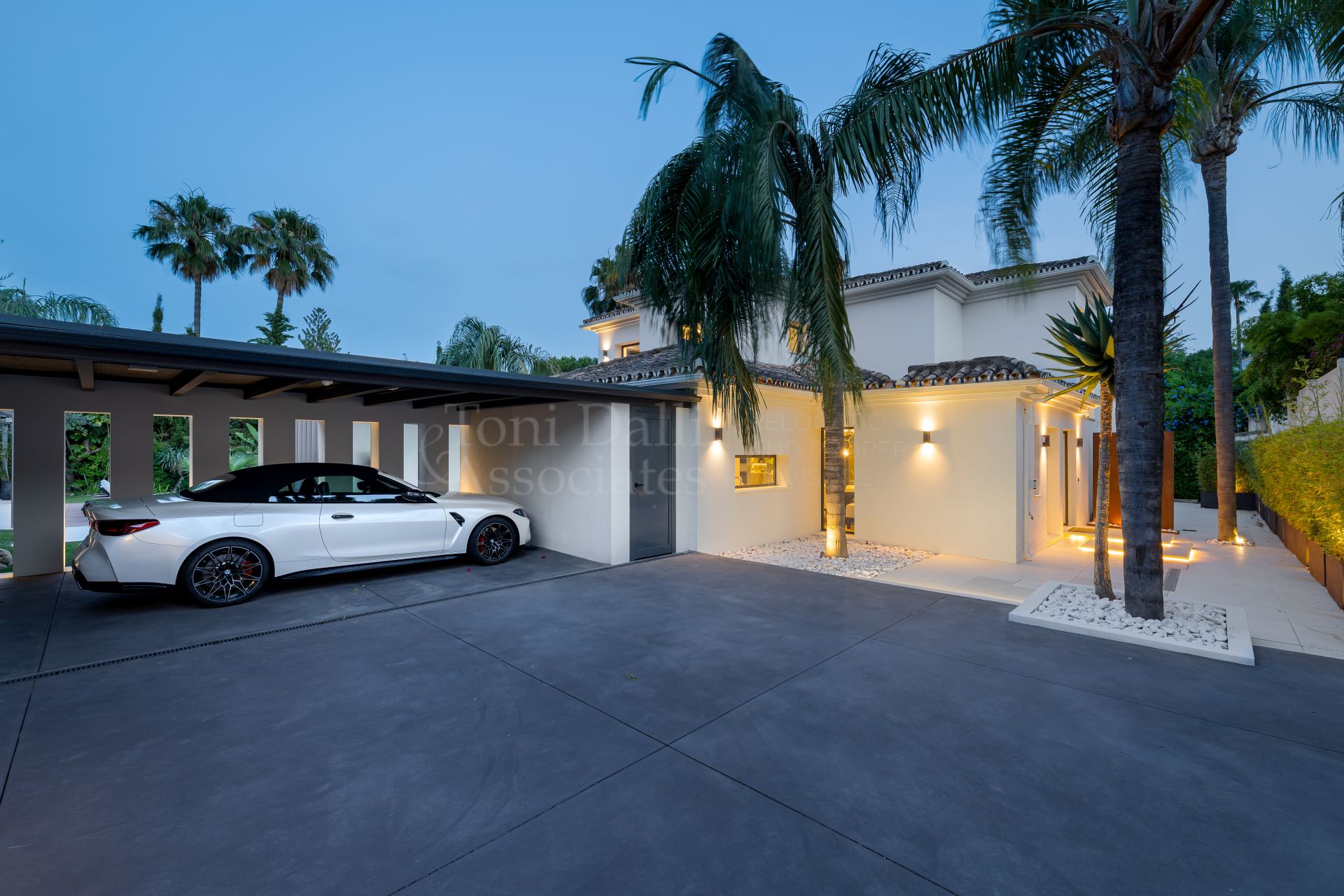 Villa in Las Brisas, Marbella
