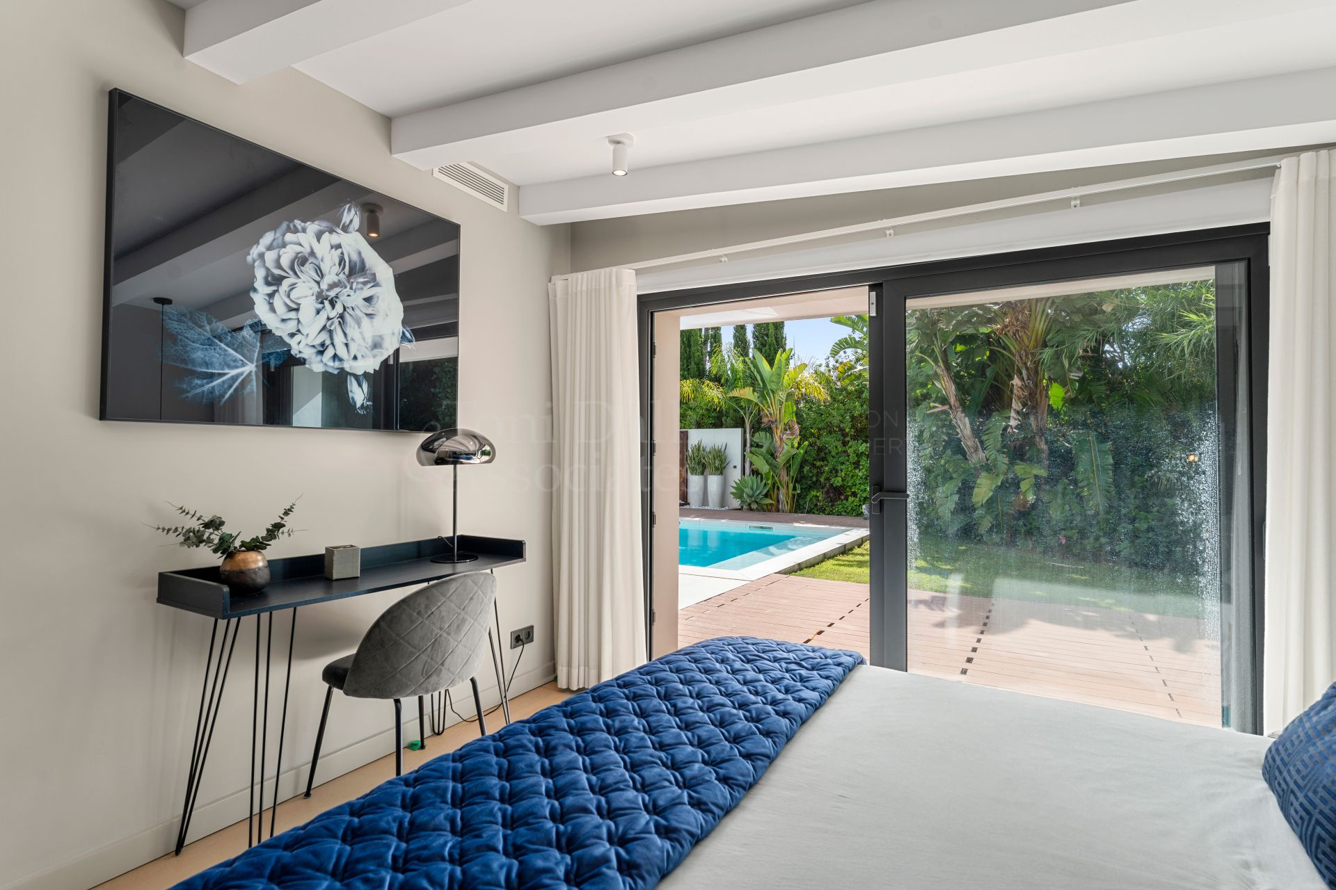 Villa in Las Brisas, Marbella