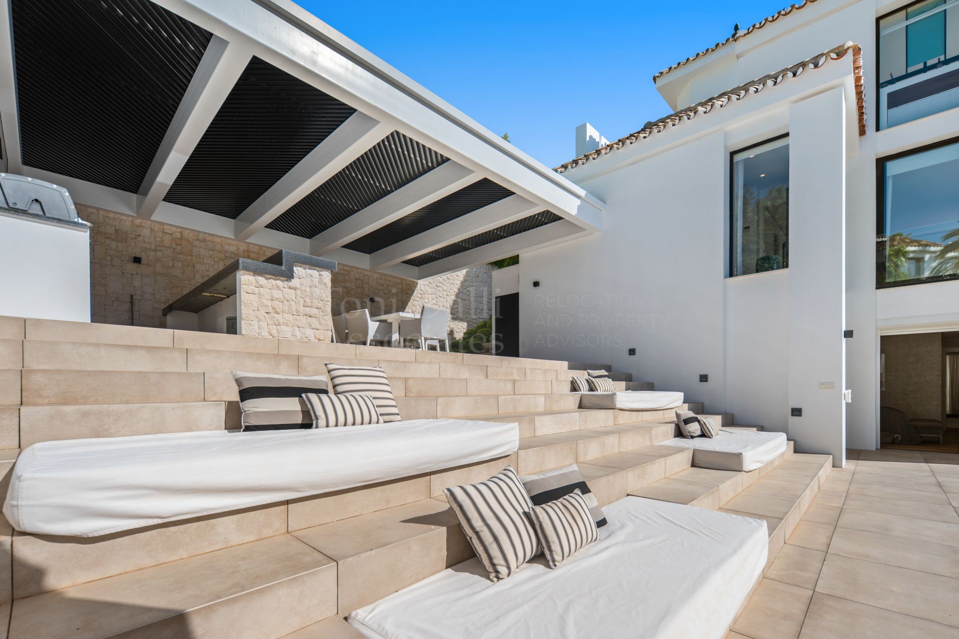 Villa in Los Naranjos Hill Club, Marbella