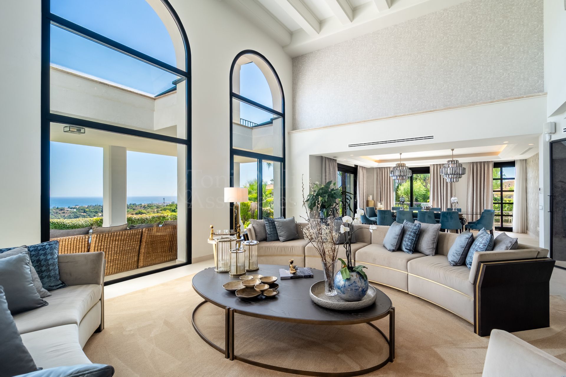 Villa in Marbella Hill Club, Marbella