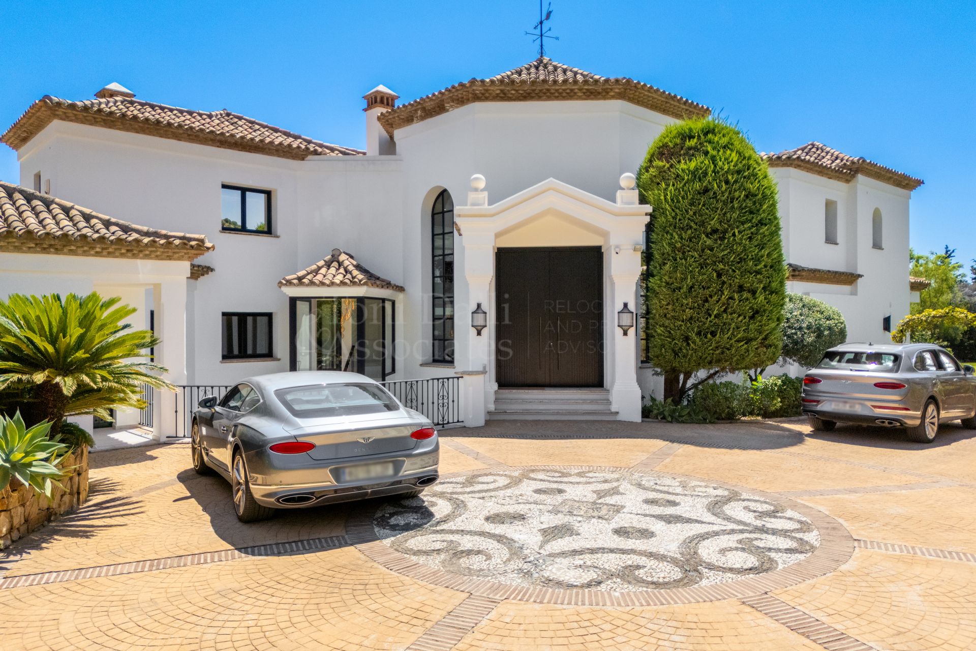 Villa in Marbella Hill Club, Marbella
