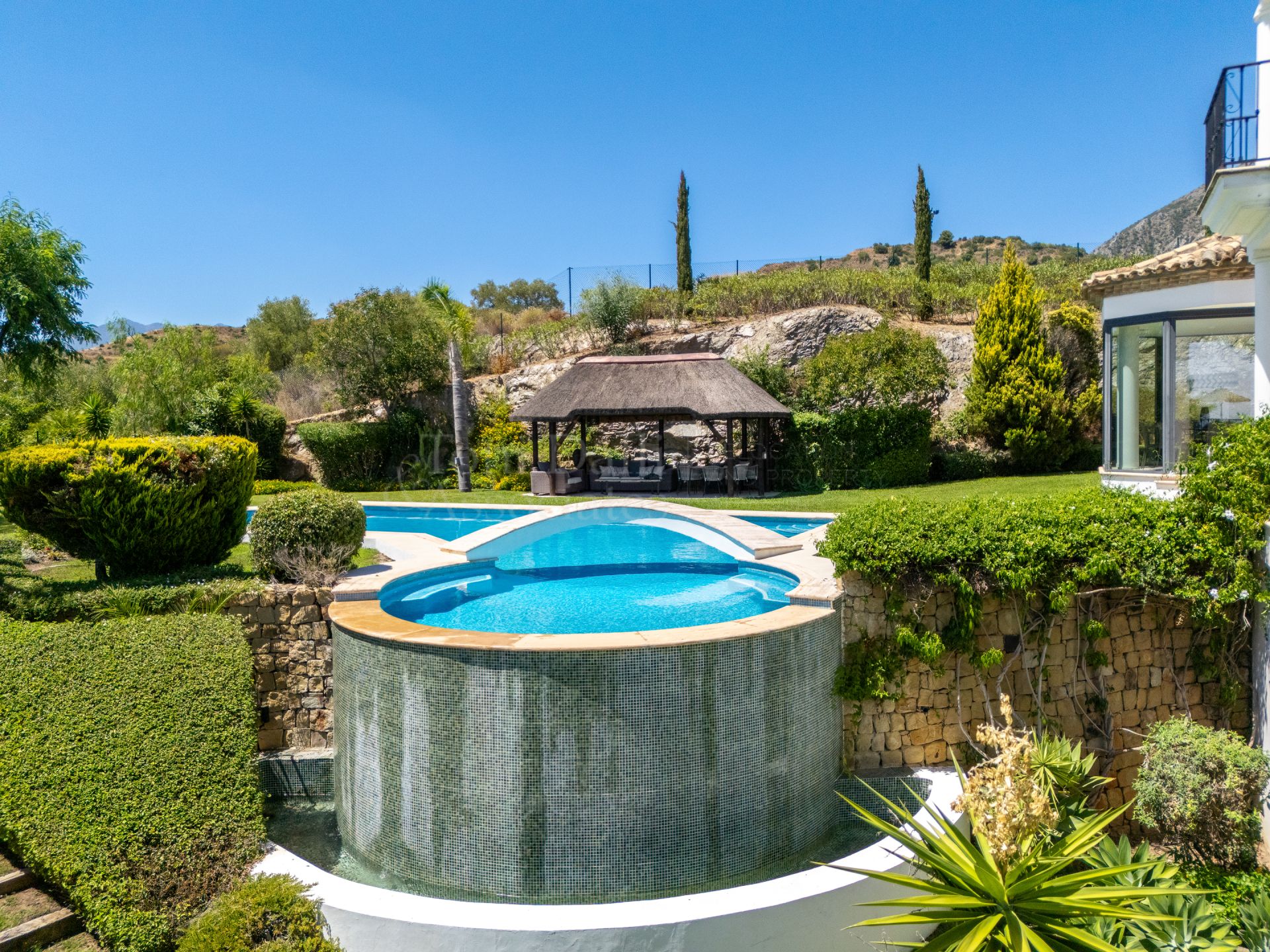 Villa in Marbella Hill Club, Marbella