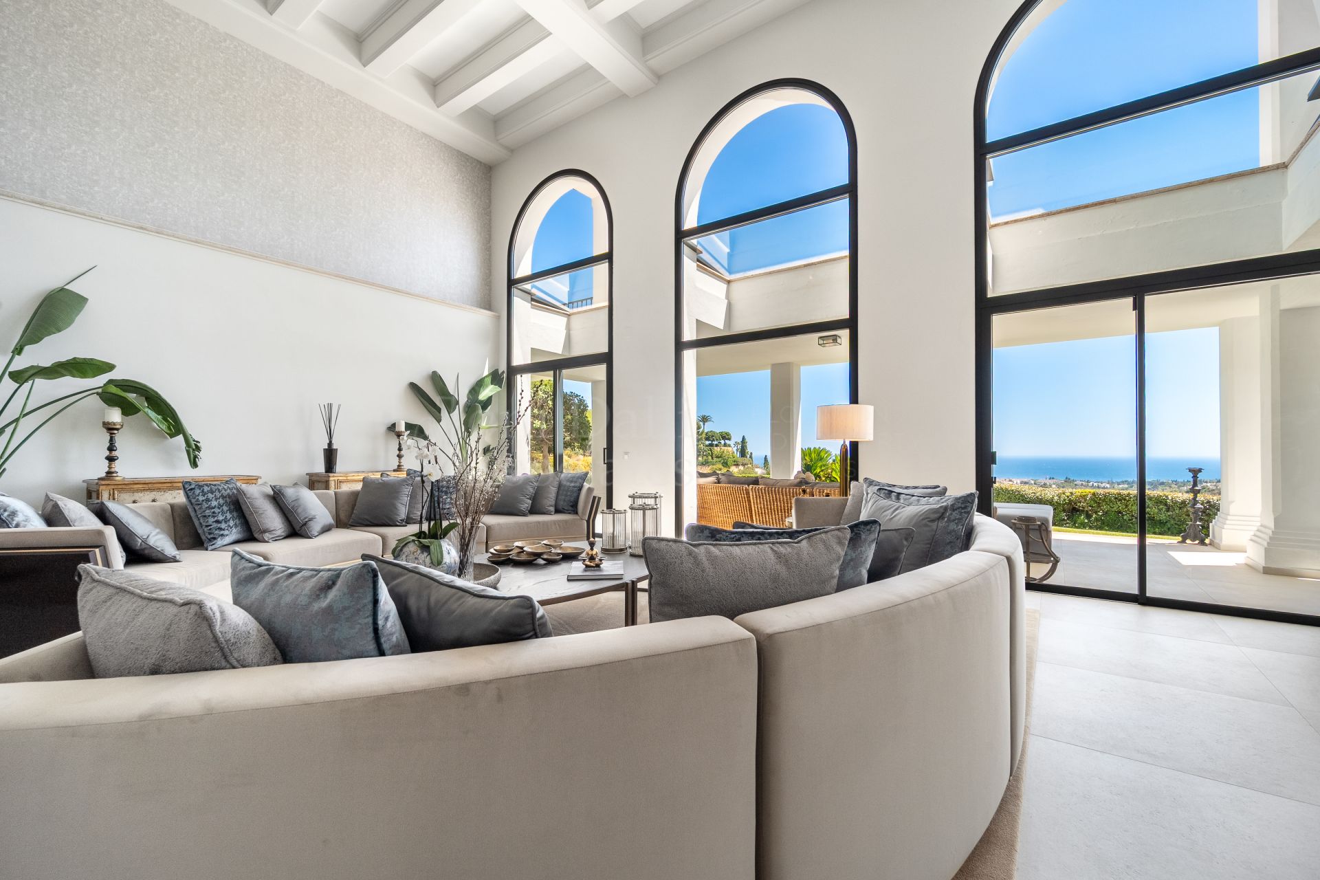 Villa in Marbella Hill Club, Marbella