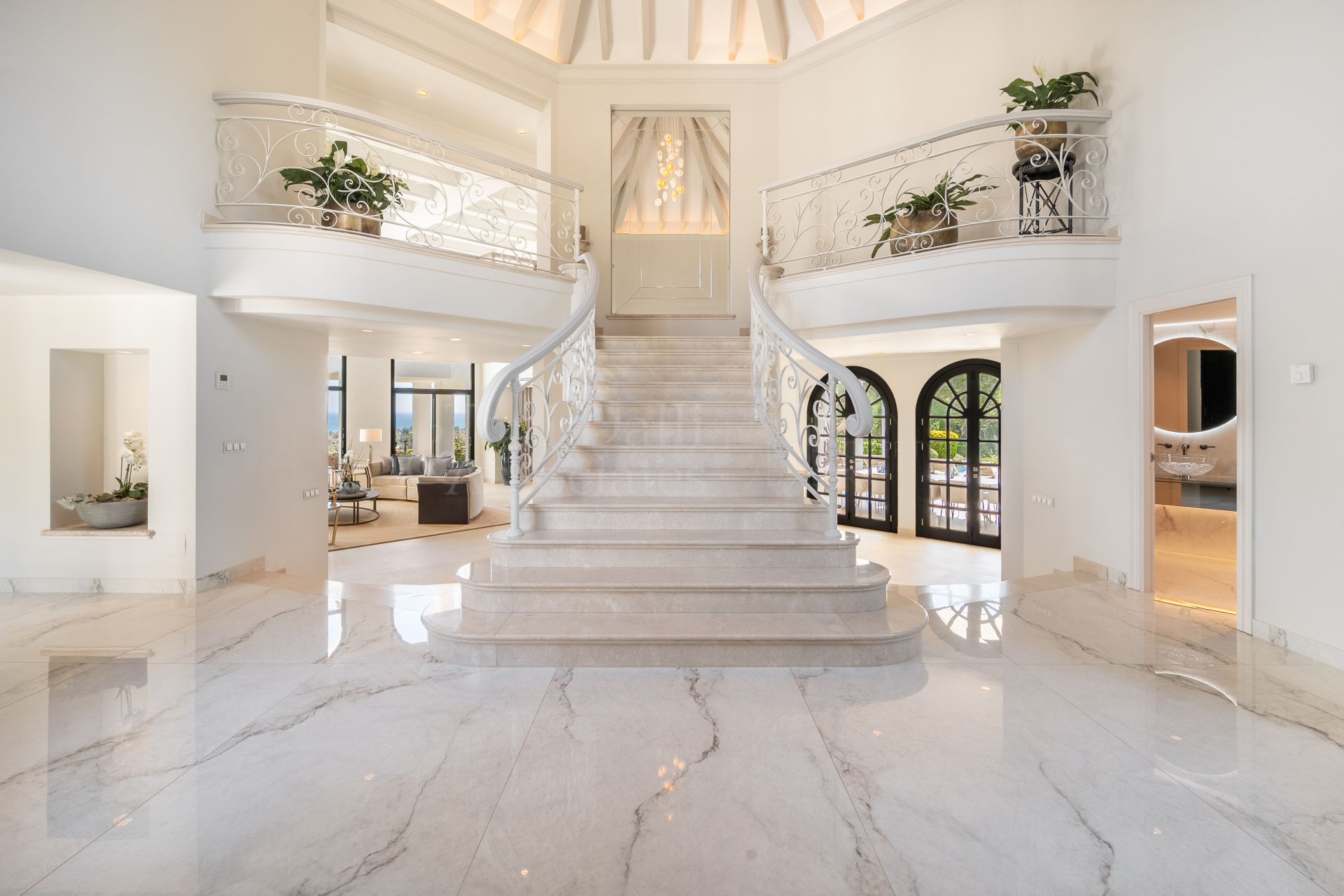 Villa in Marbella Hill Club, Marbella