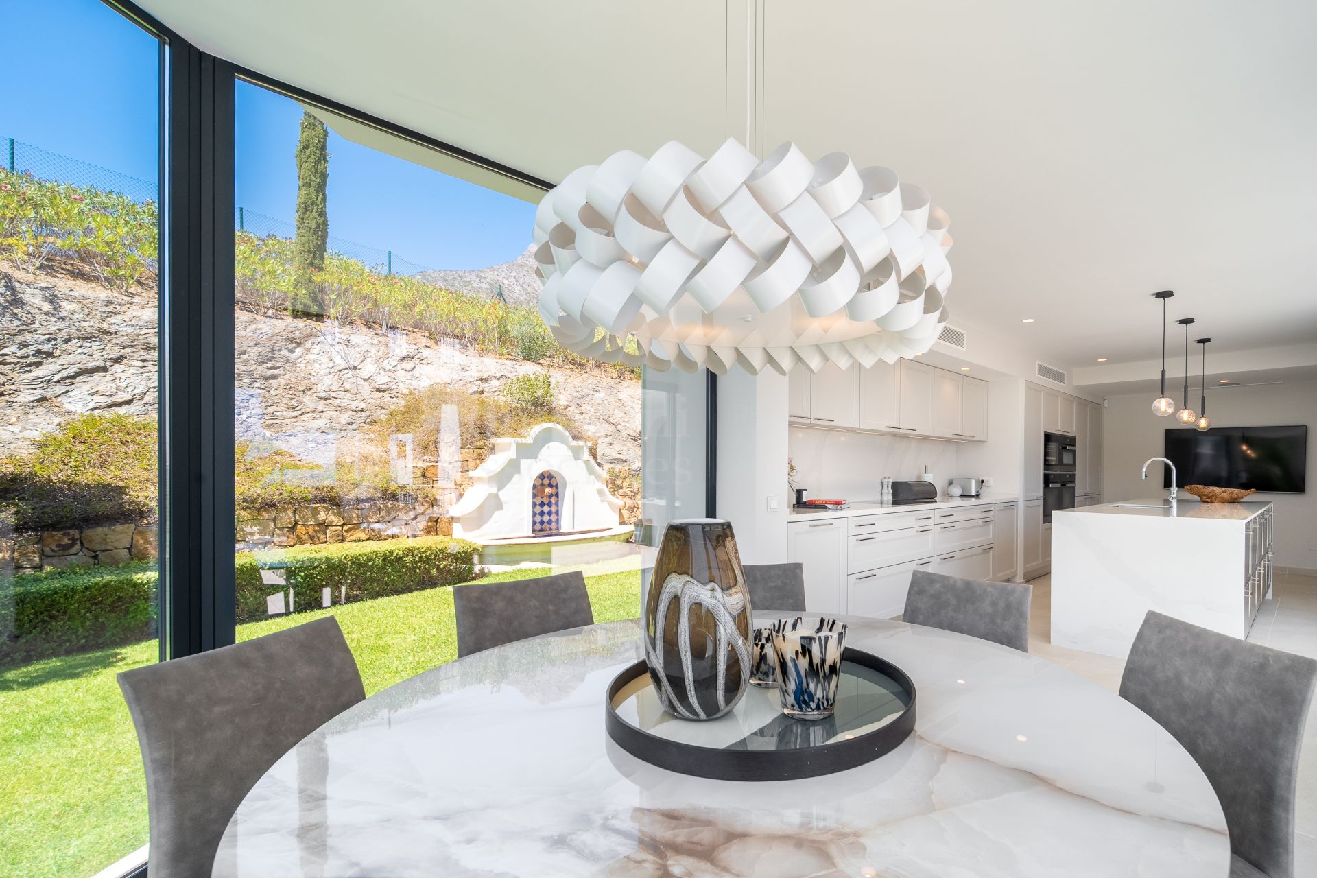 Villa in Marbella Hill Club, Marbella