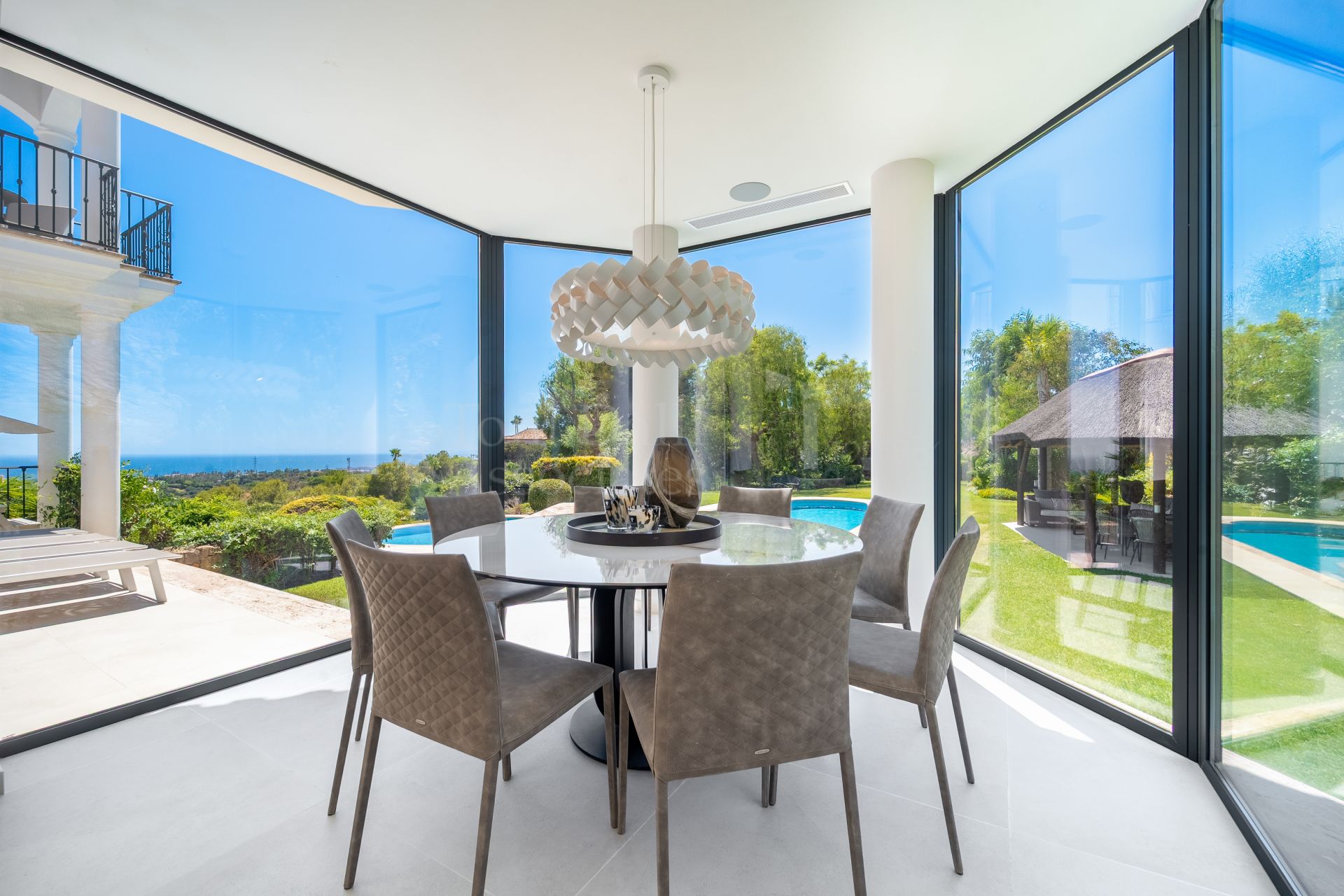 Villa in Marbella Hill Club, Marbella