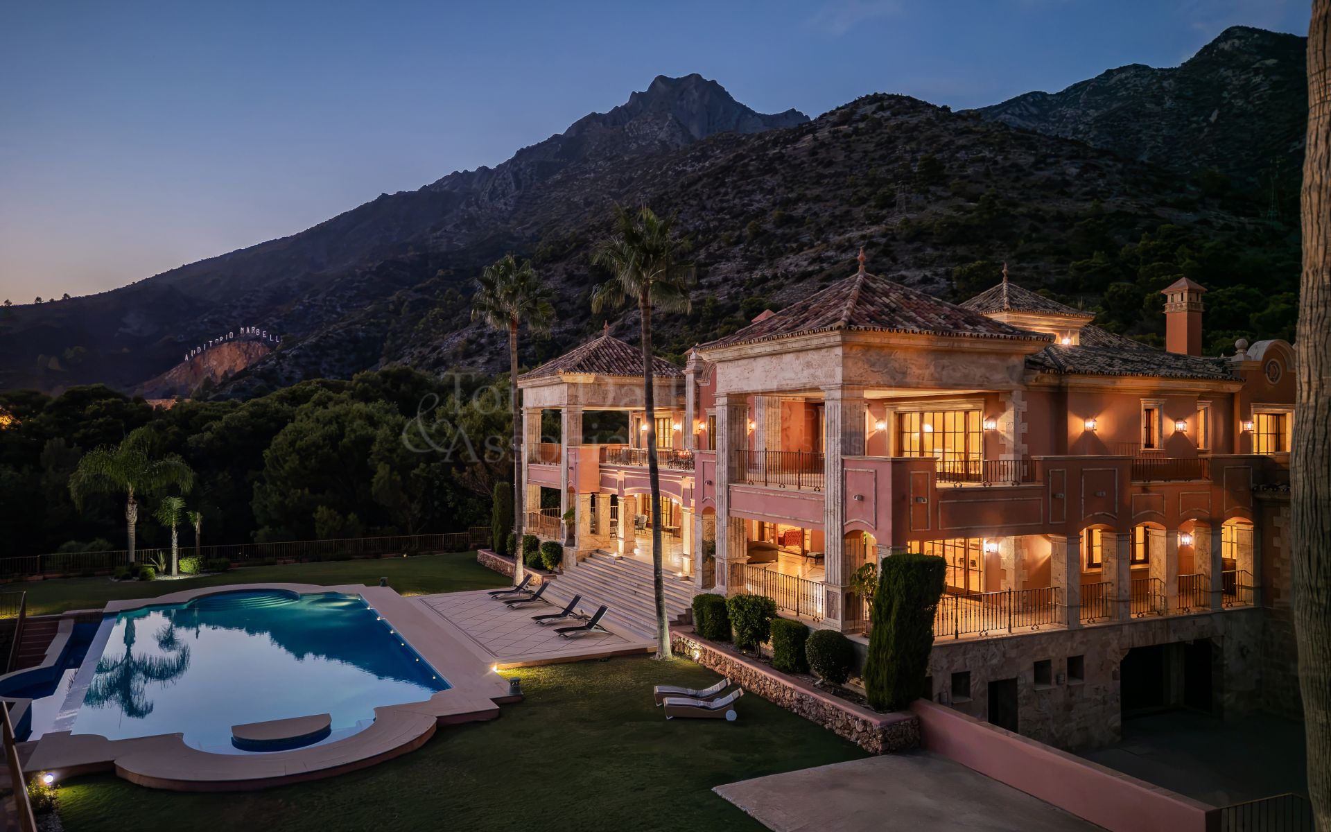 Villa in Sierra Blanca, Marbella