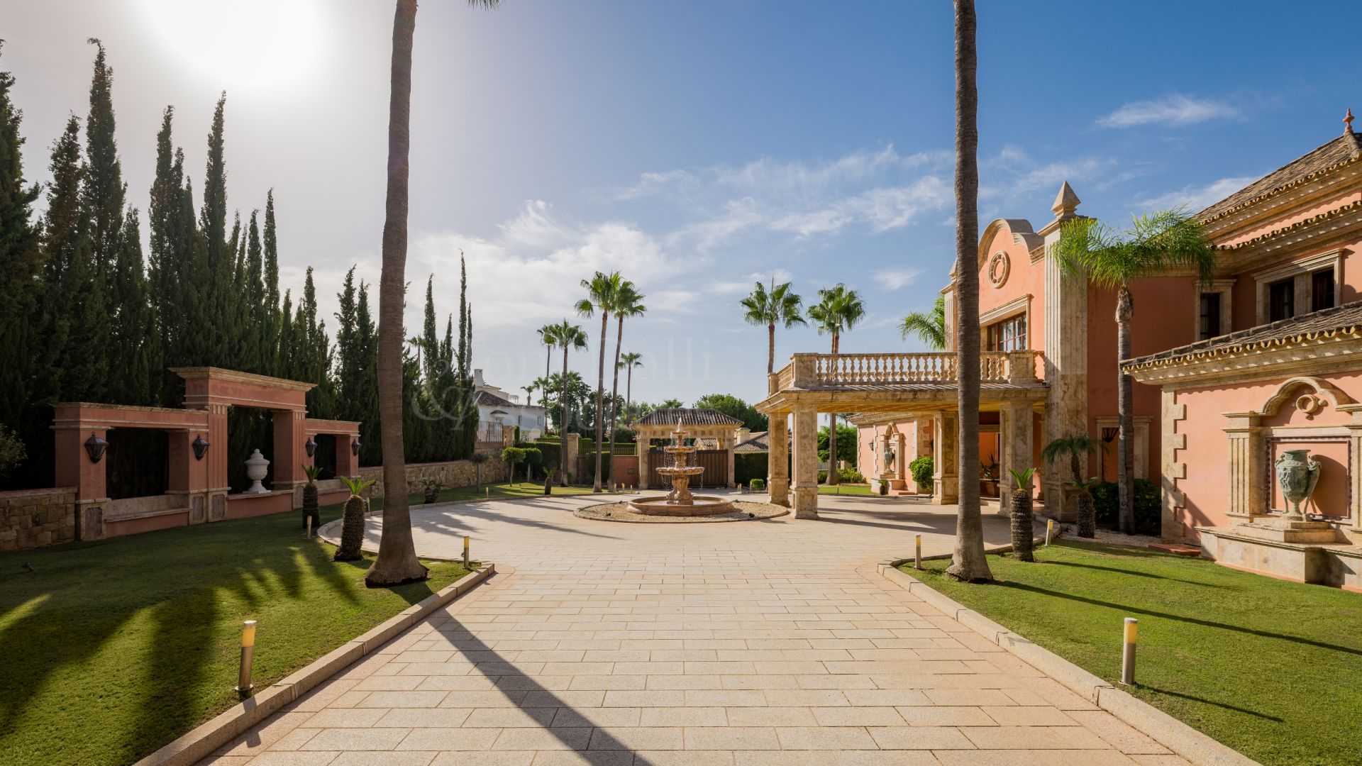 Villa in Sierra Blanca, Marbella