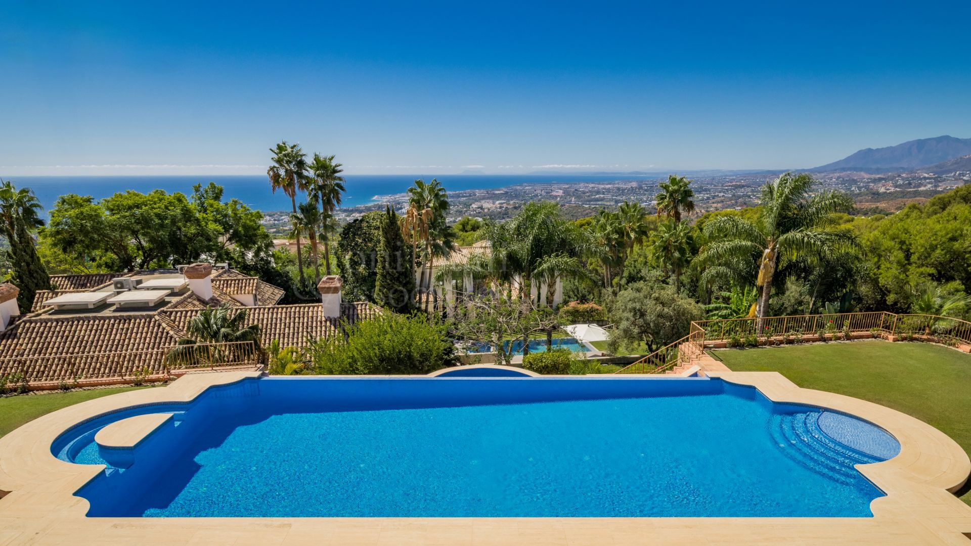 Villa in Sierra Blanca, Marbella