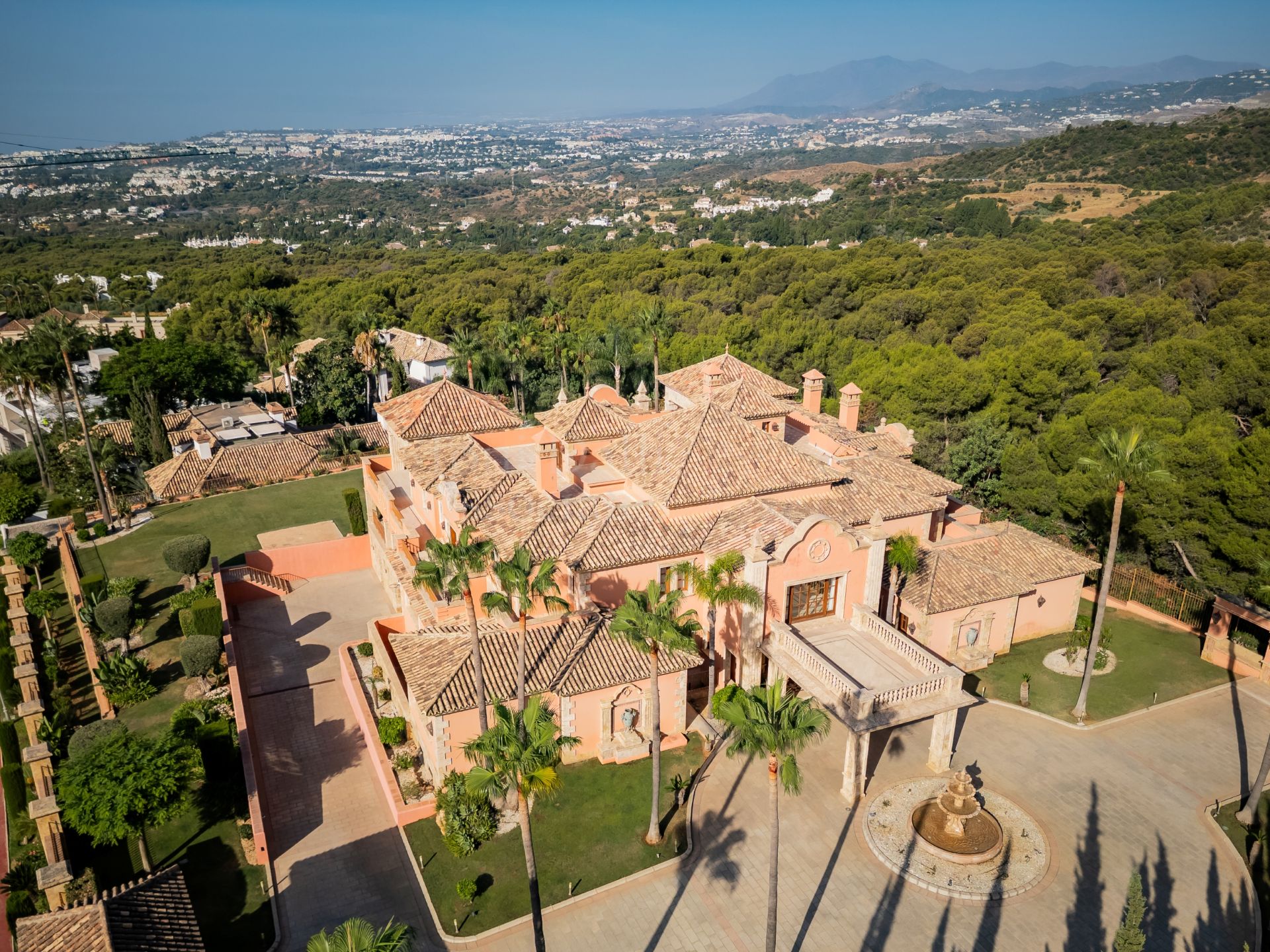 Villa in Sierra Blanca, Marbella