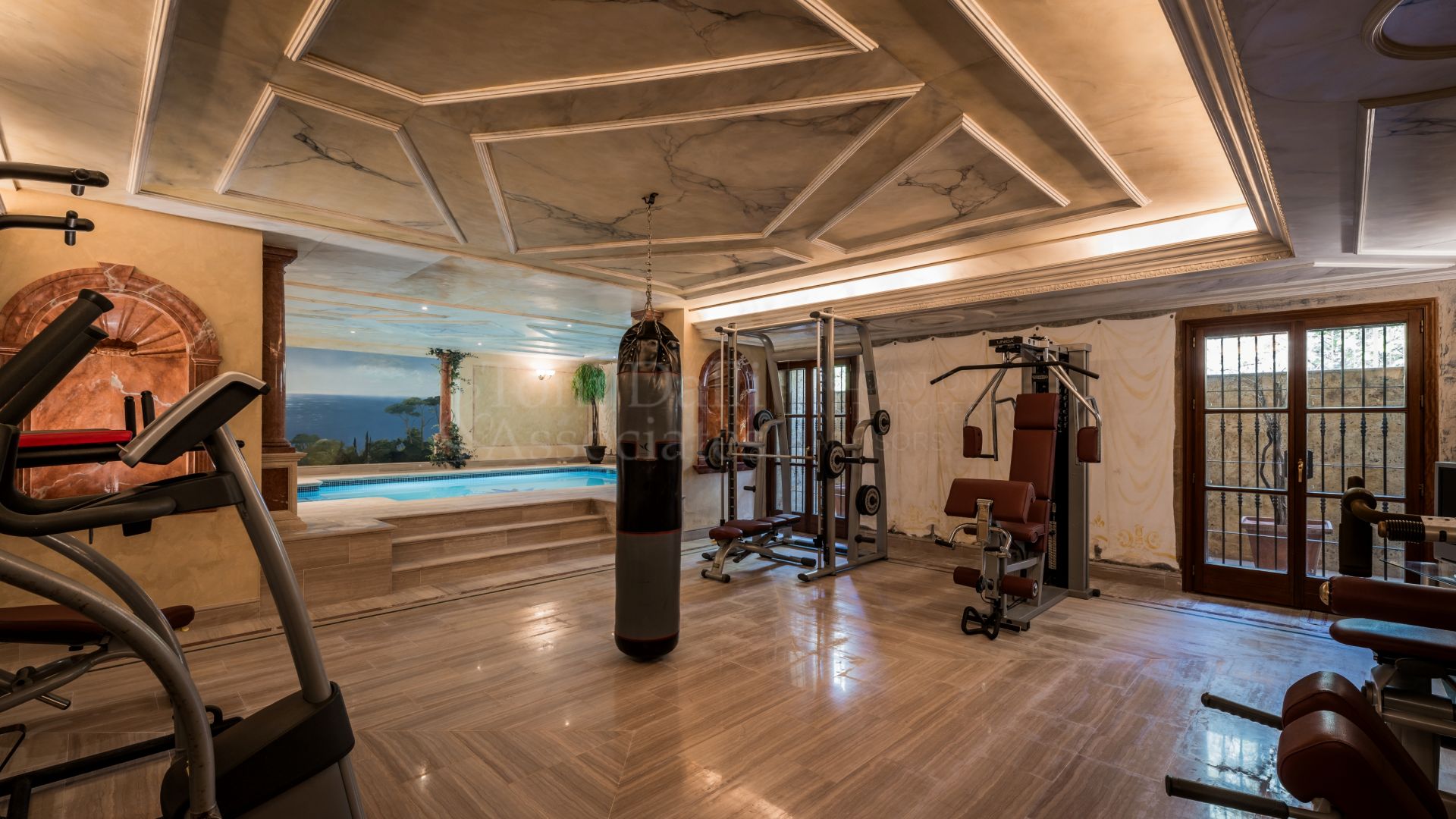 Villa in Sierra Blanca, Marbella