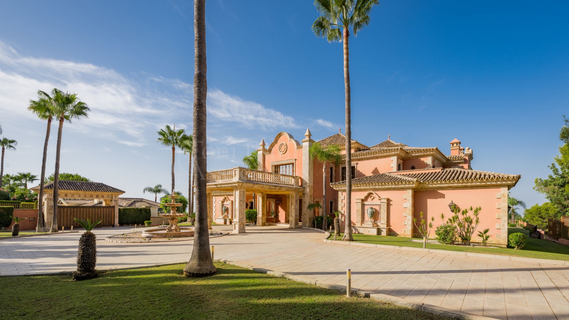 Villa in Sierra Blanca, Marbella