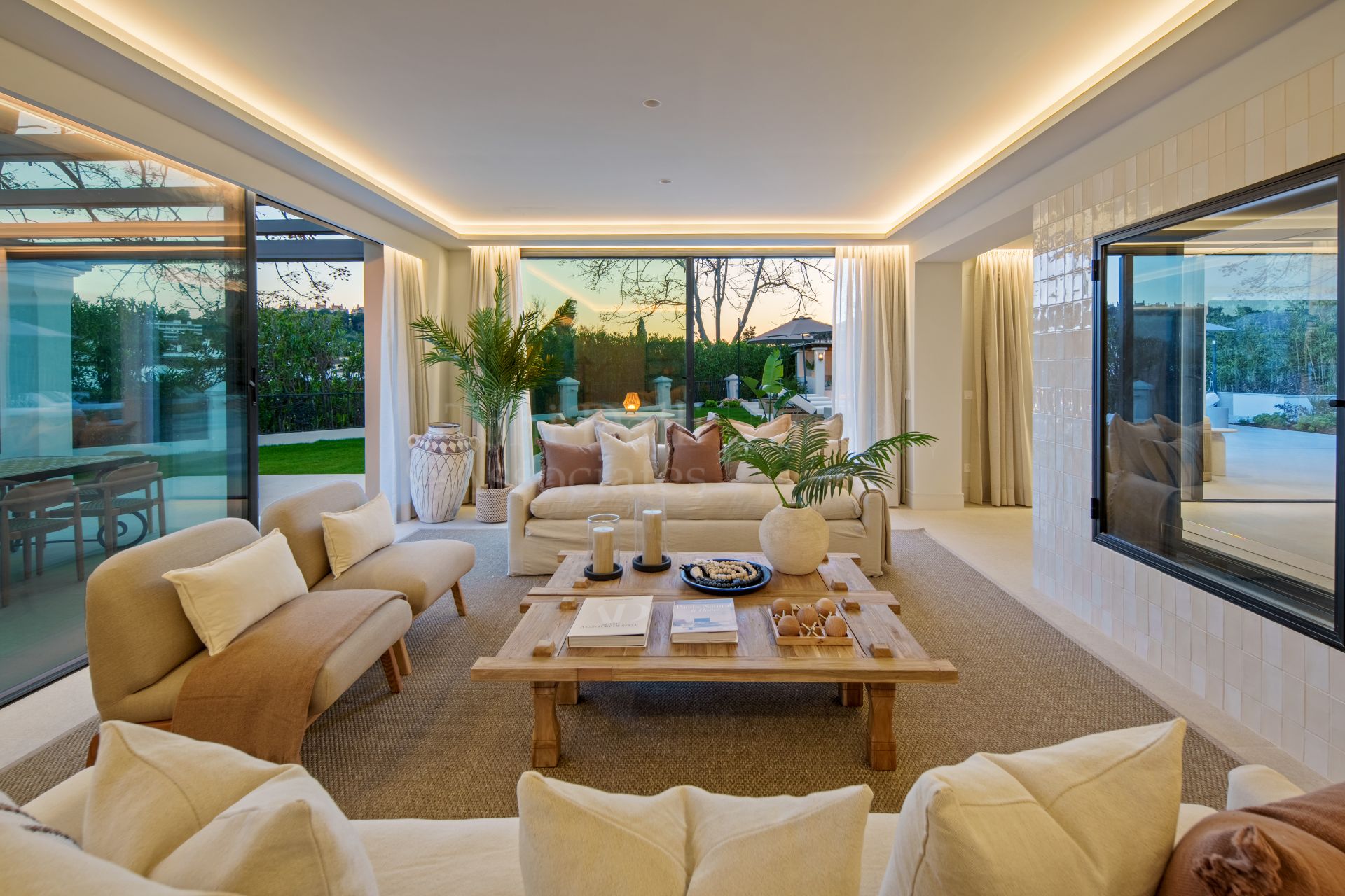 Villa in Nueva Andalucia, Marbella
