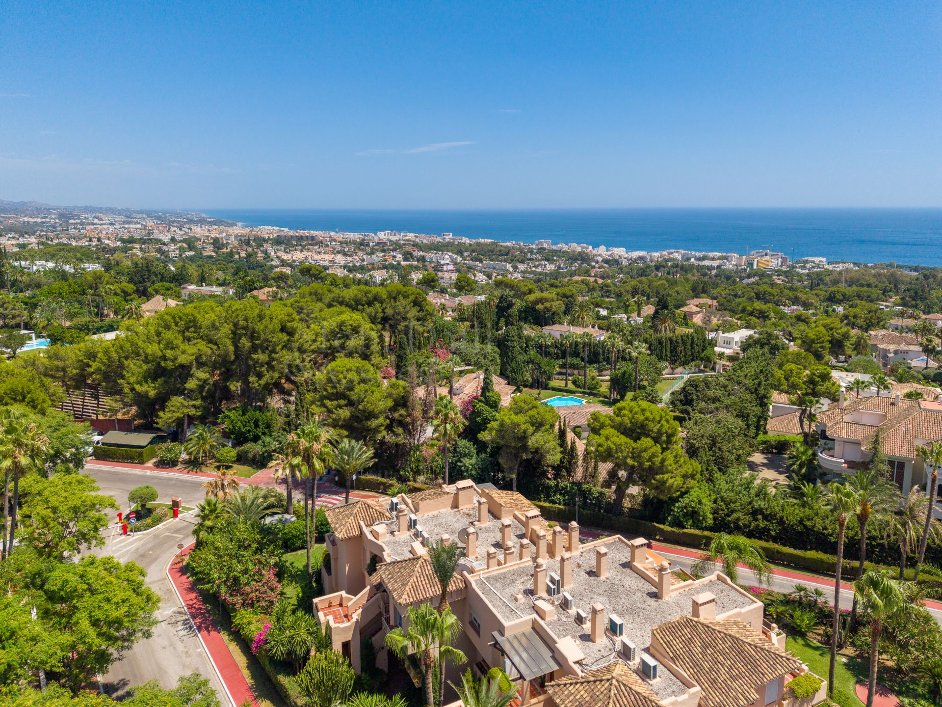 Apartment in El Alfar, Marbella